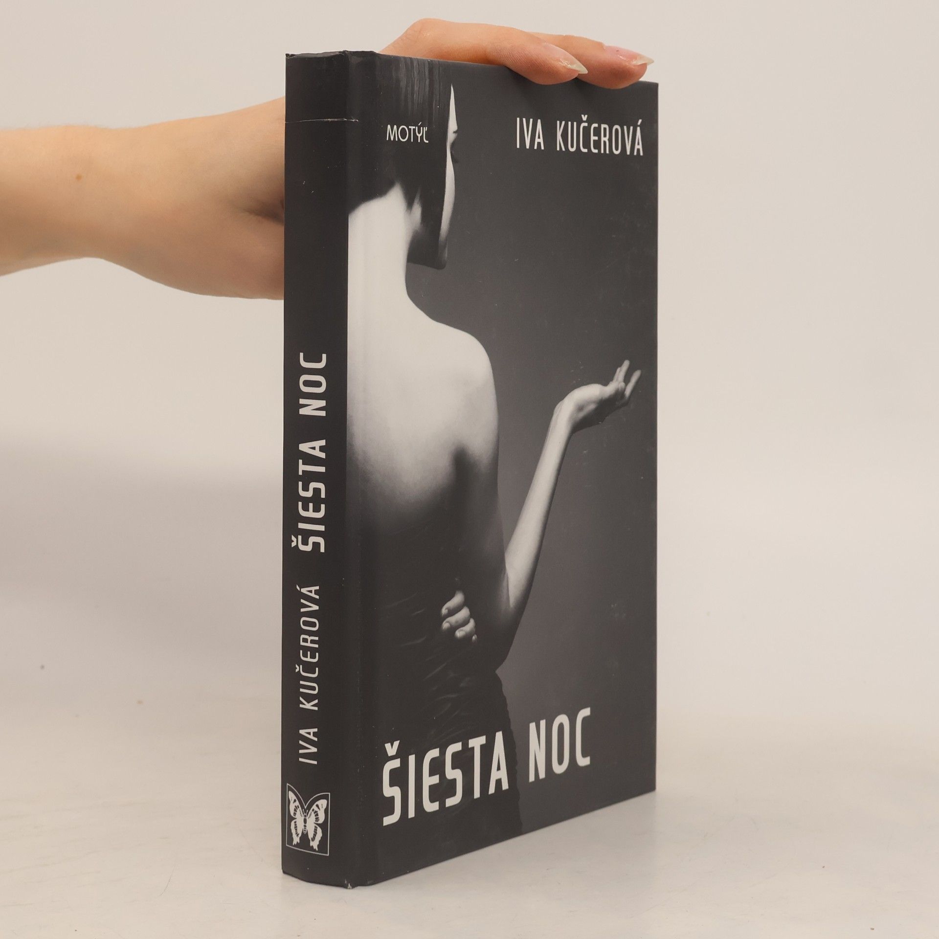 Iva Kučerová Šiesta noc