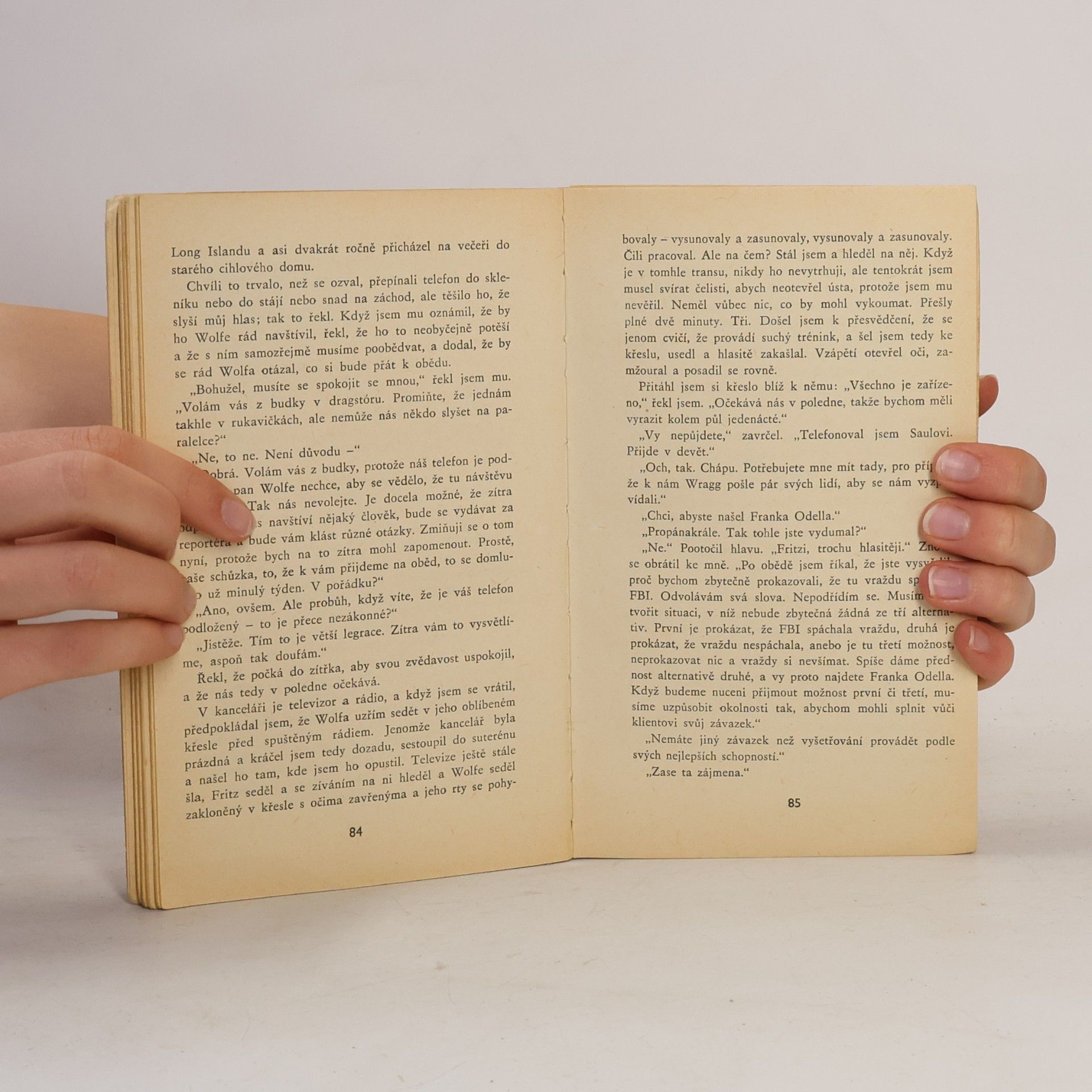 Rex Stout U dveří zazněl zvonek