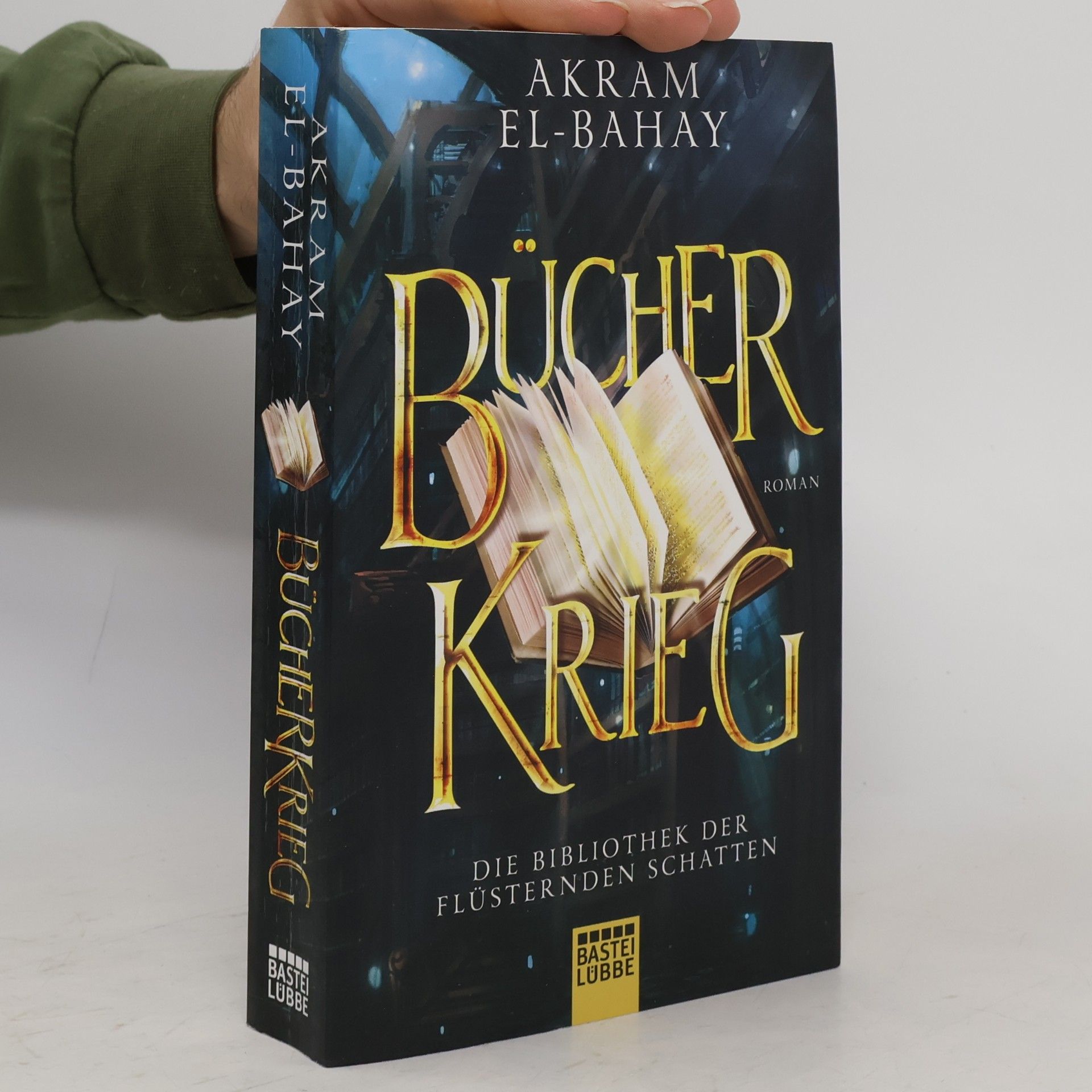Akram El-Bahay Bücherkrieg