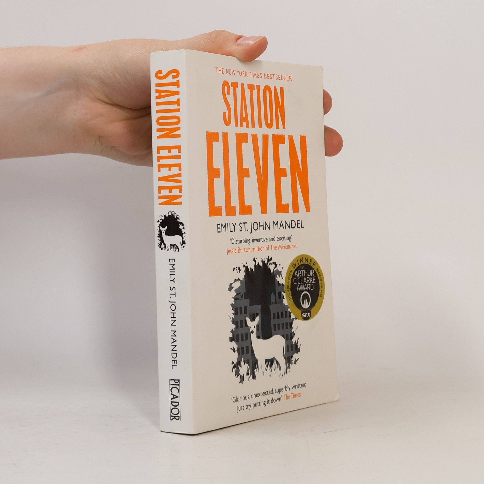 Emily St. John Mandel Station eleven