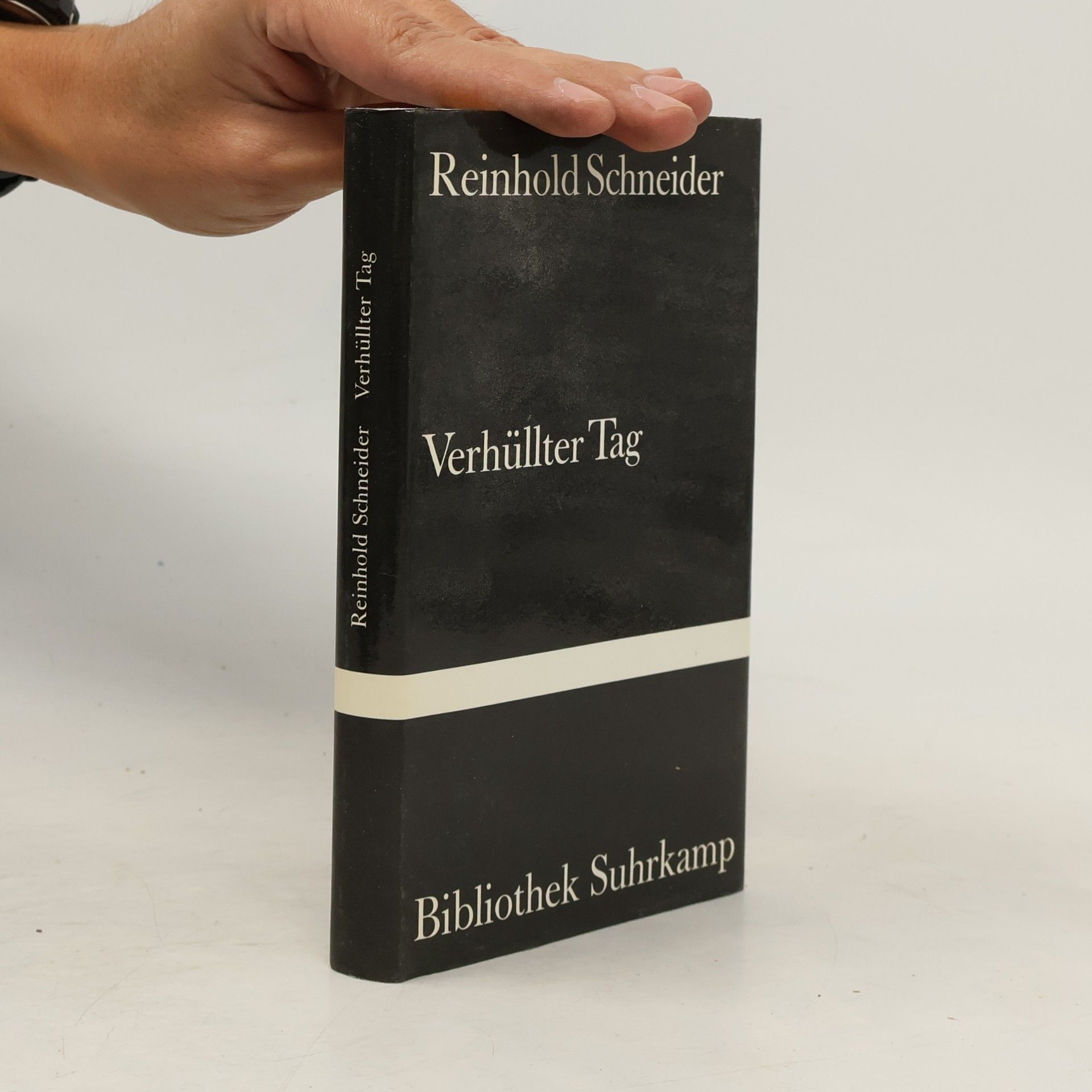 Verhüllter Tag