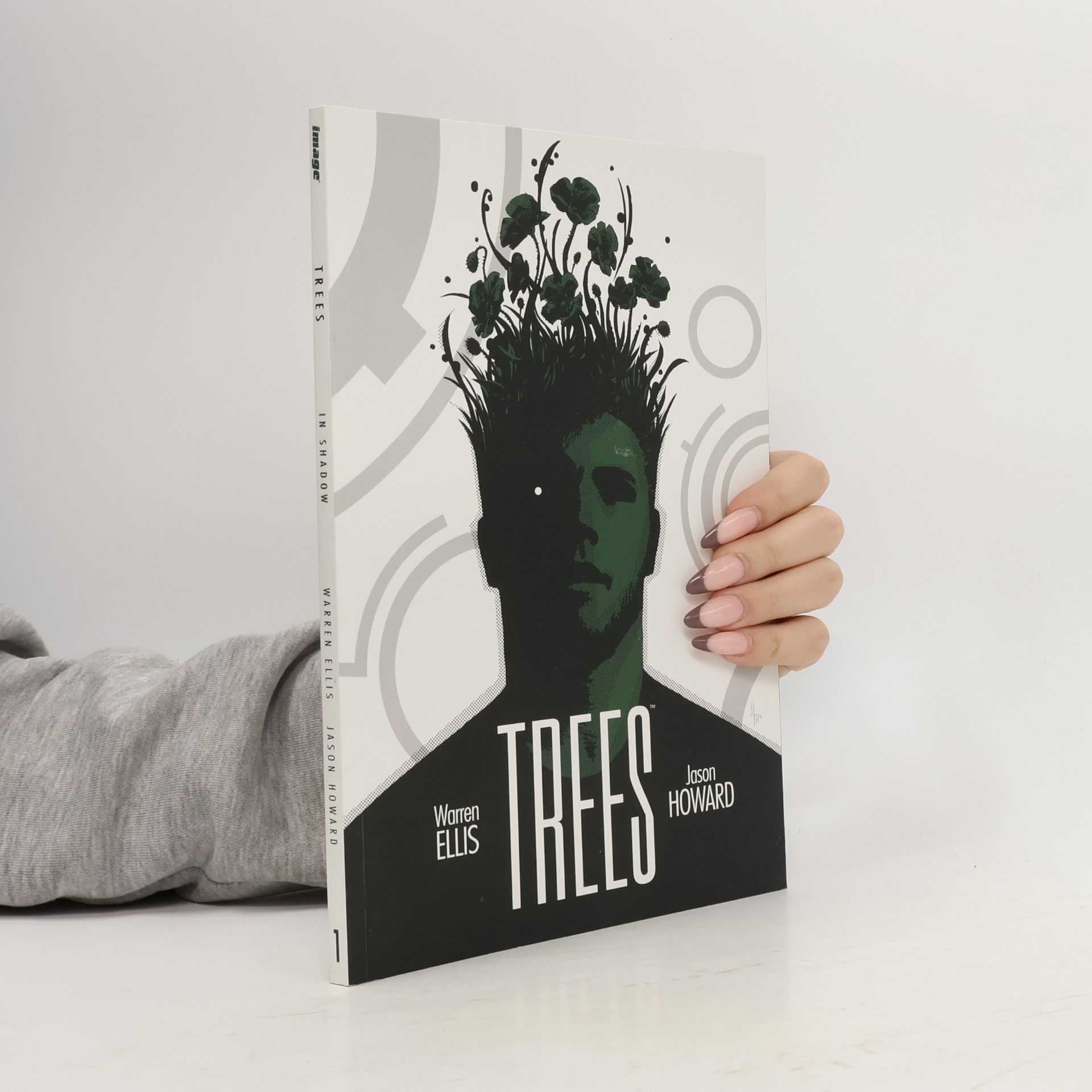 Warren Ellis Trees Volume 1