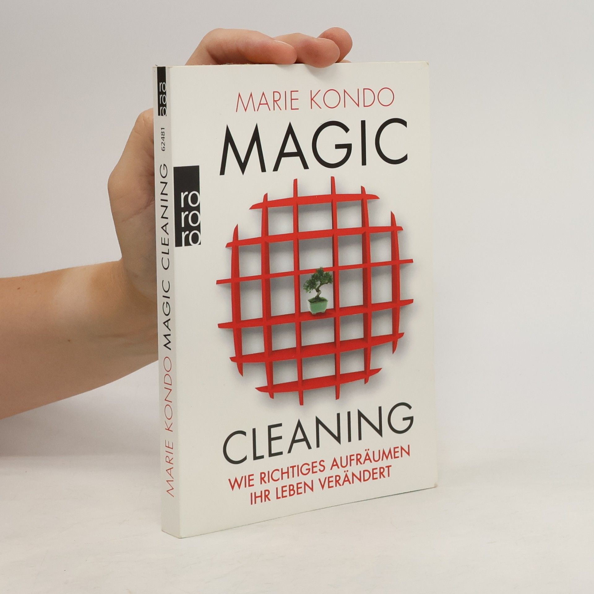 Marie Kondo Magic cleaning