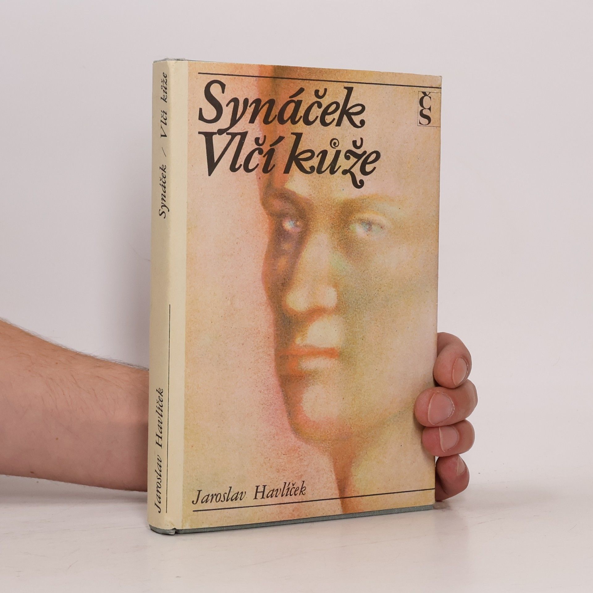 Synáček. Vlčí kůže