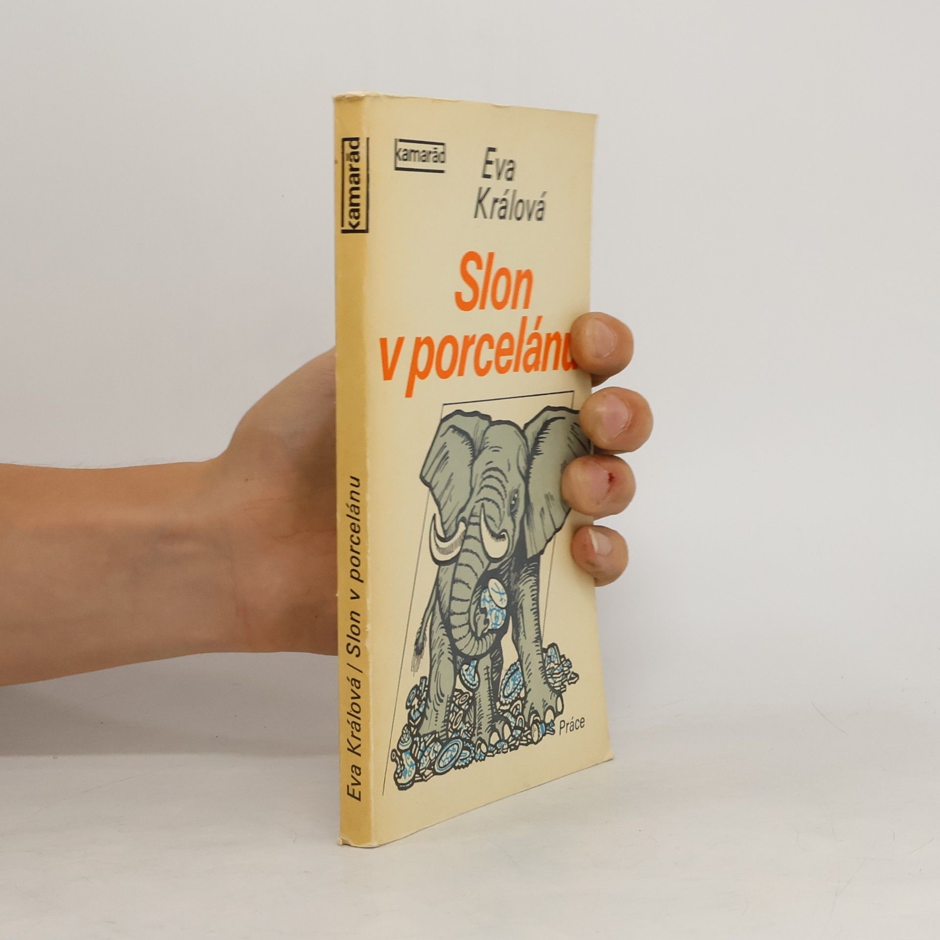 Králová Eva Slon v porcelánu