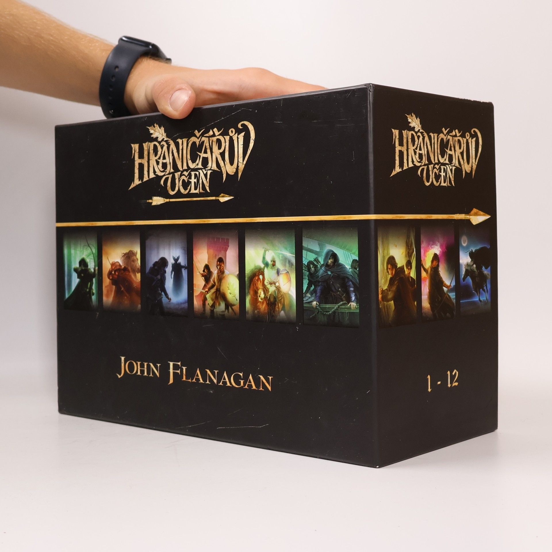 John Flanagan Hraničářův učeň 1-12