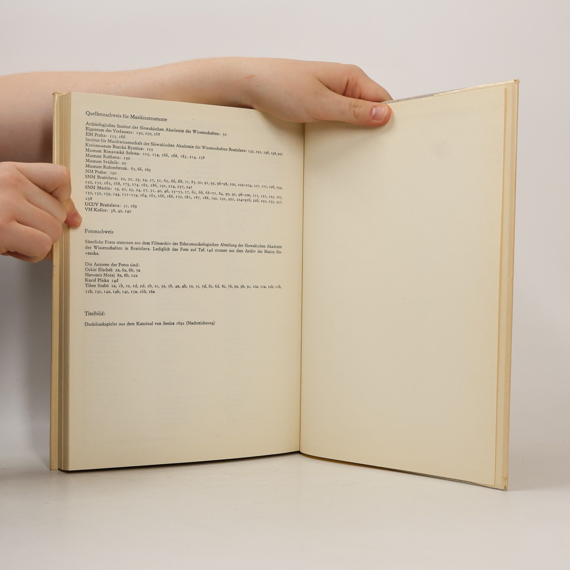 kolektiv Handbuch der europäischen Volksmusik-instrumente. Serie I. Band 2