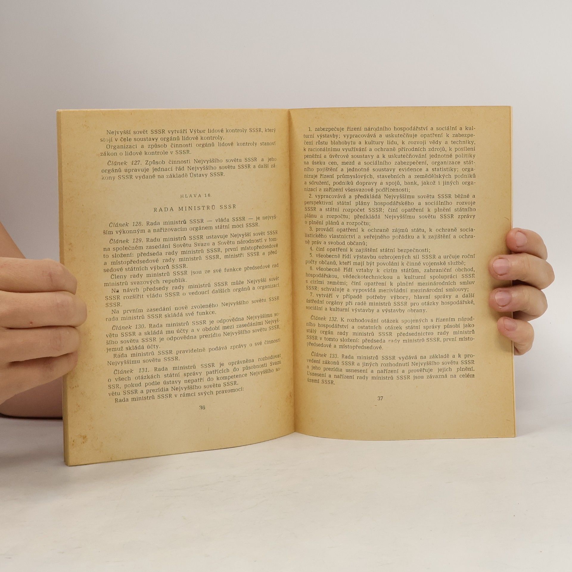 Autorenkollektiv Ústava svazu sovětských socialistických republik