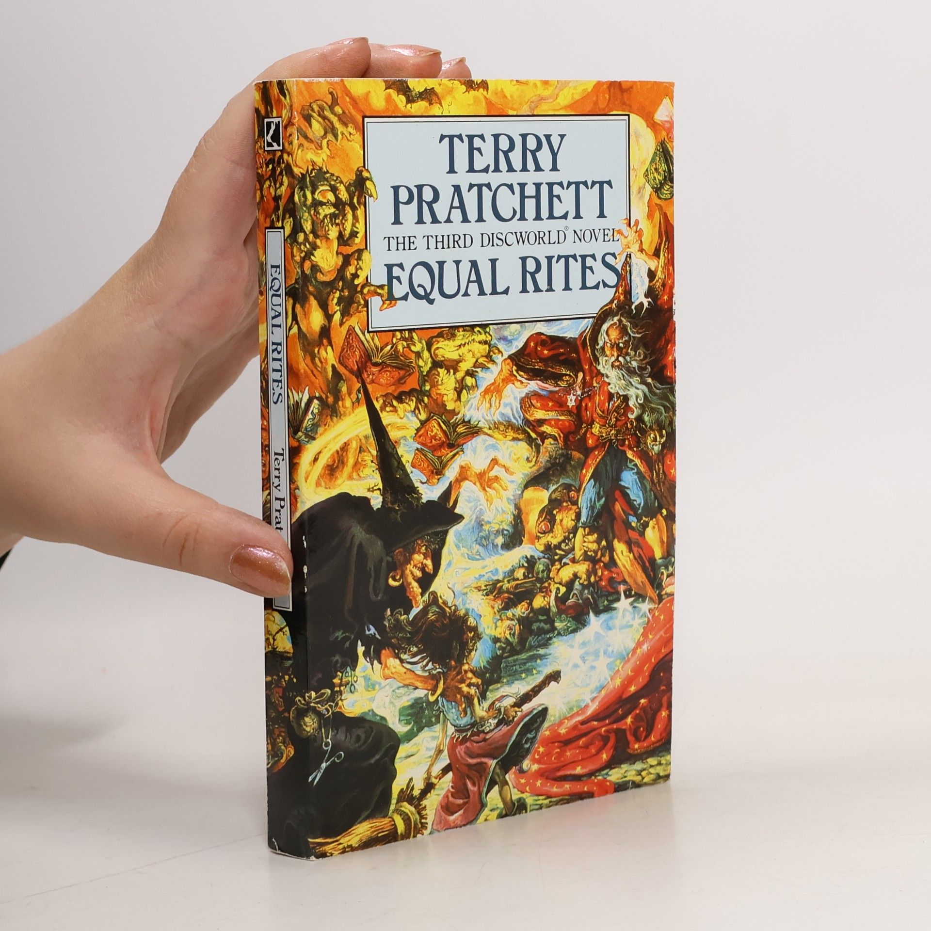 Terry Pratchett Equal rites