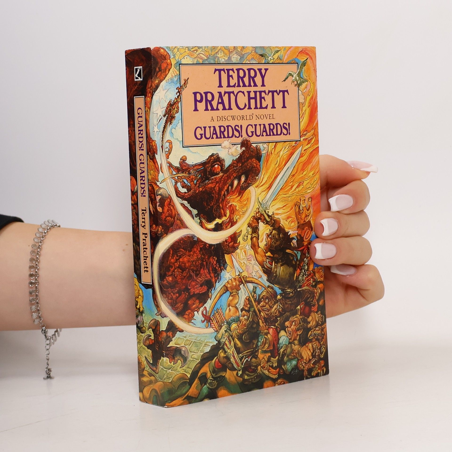 Terry Pratchett Guards! Guards!