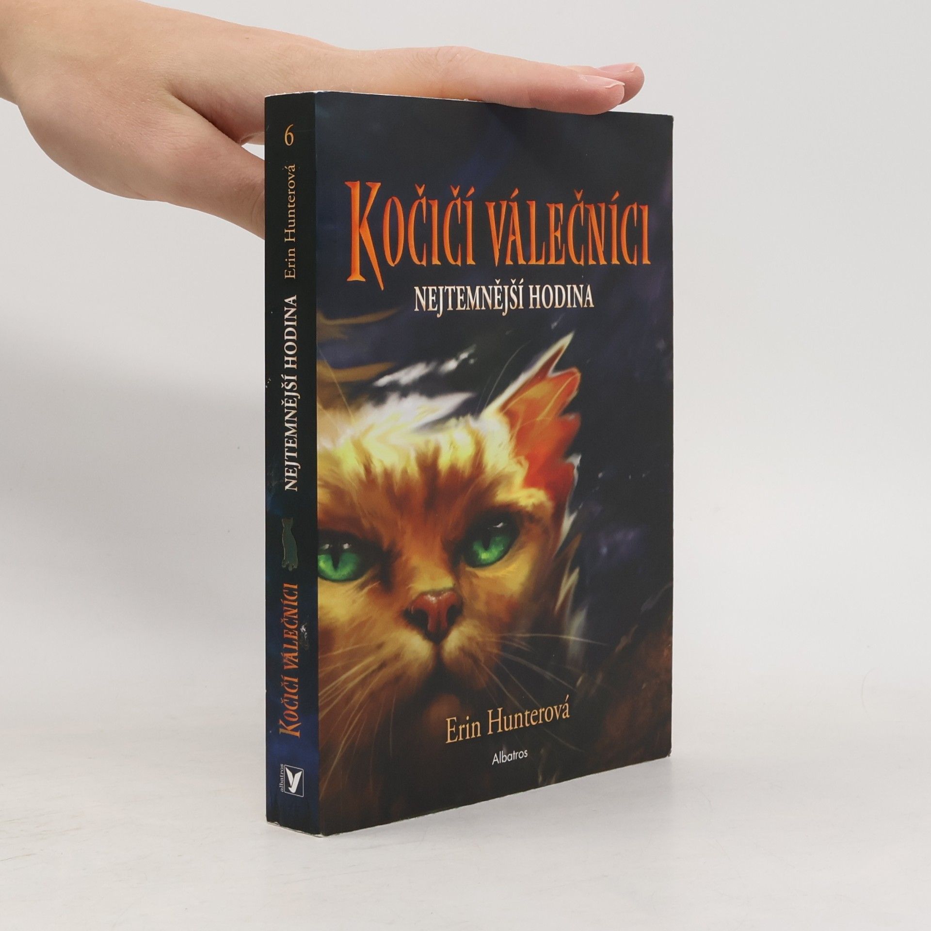 Erin Hunter Nejtemnější hodina