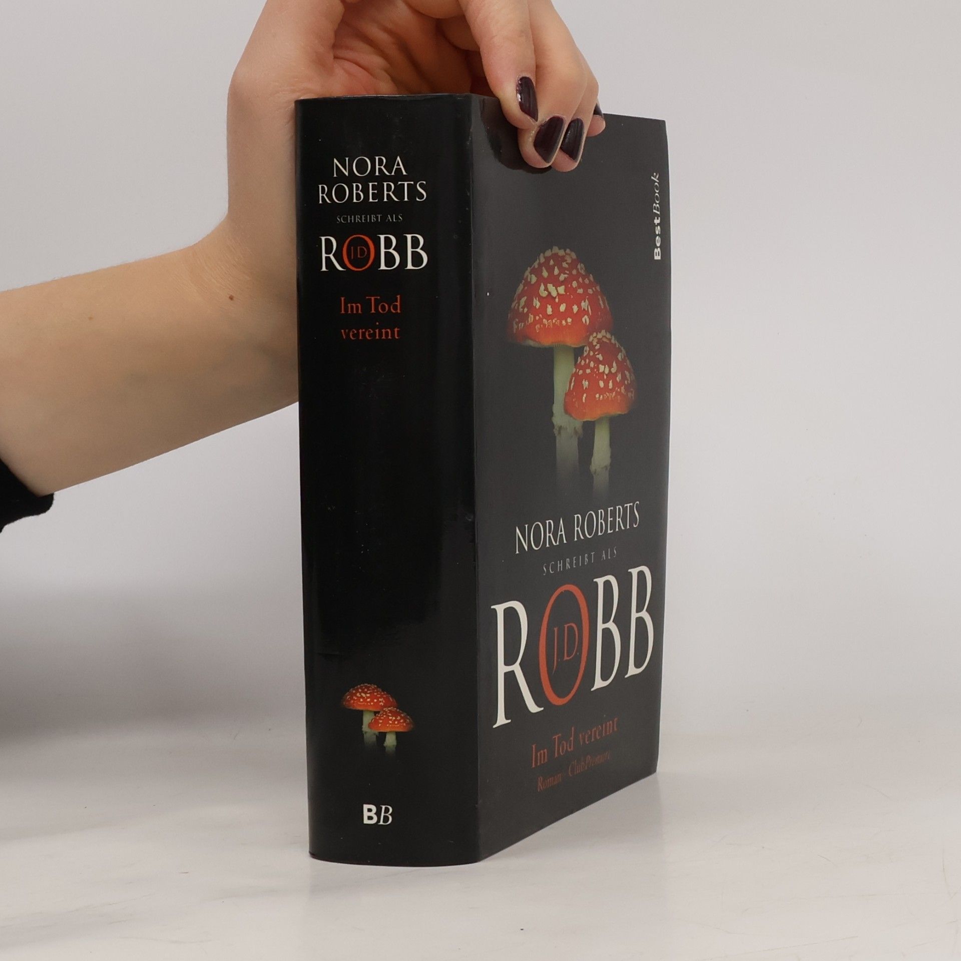 Nora Roberts Im Tod vereint