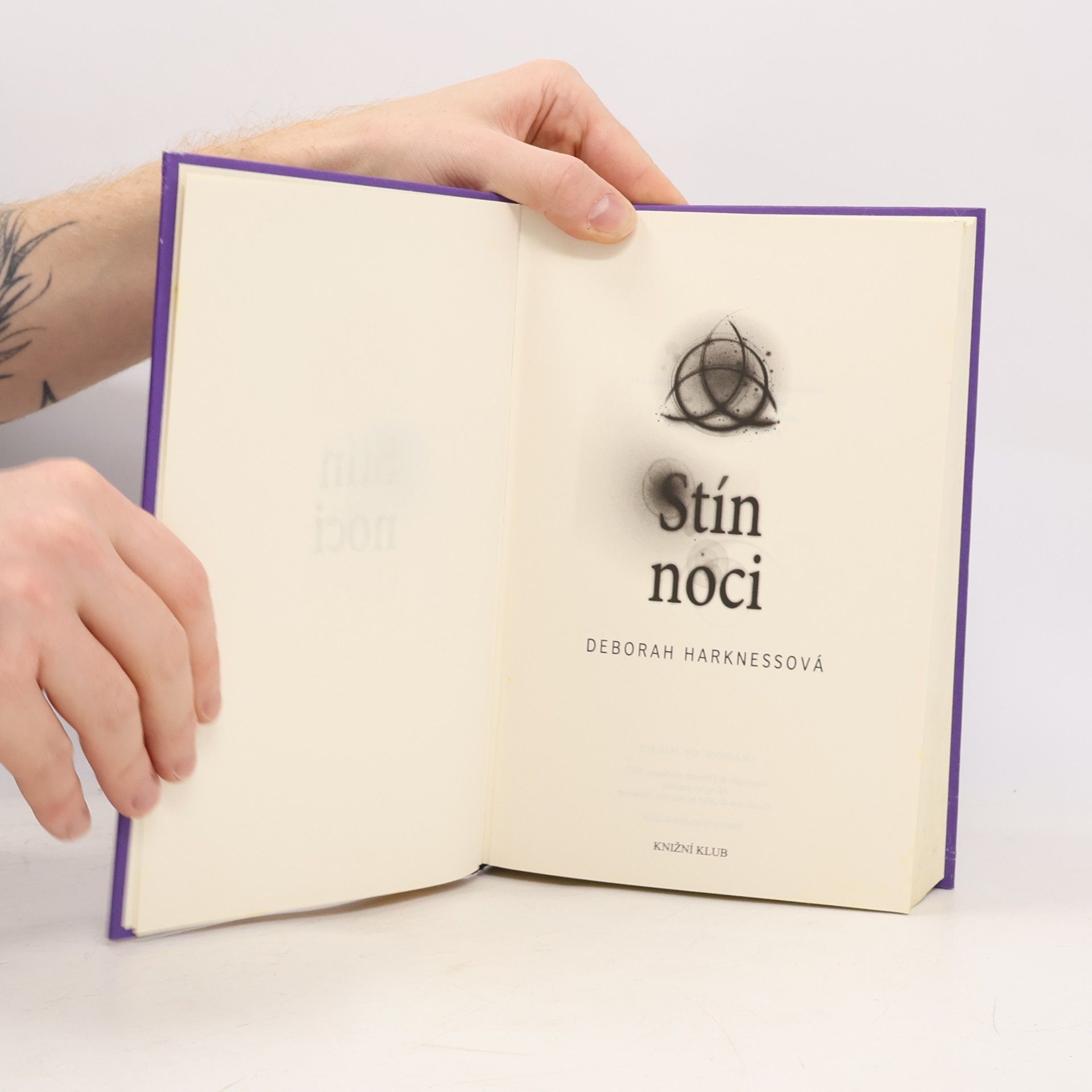 Deborah Harkness Stín noci