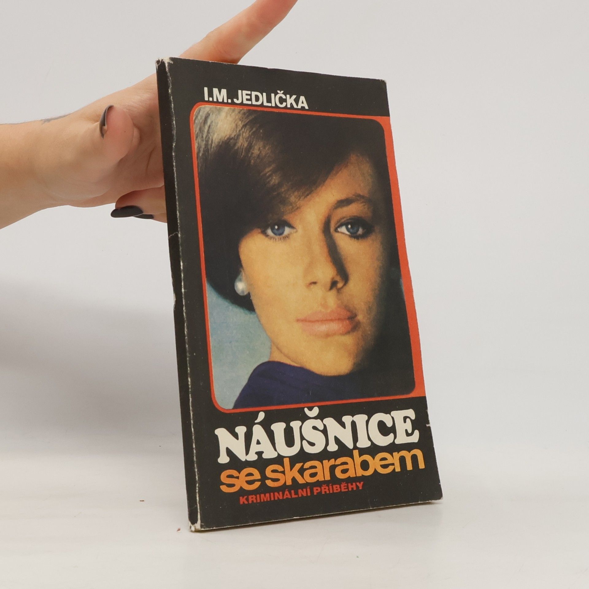 Náušnice se skarabem