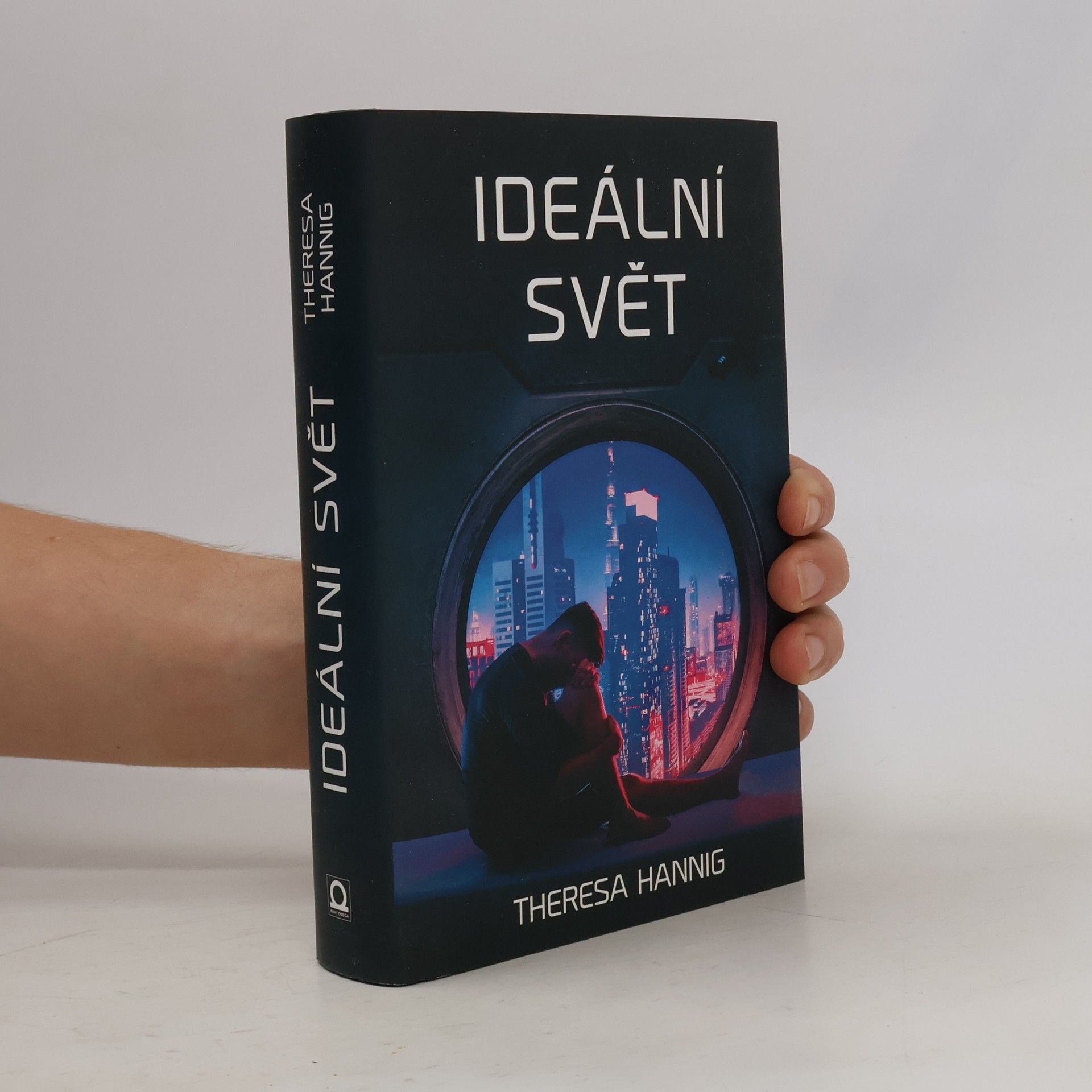 Theresa Hannig Ideální svět