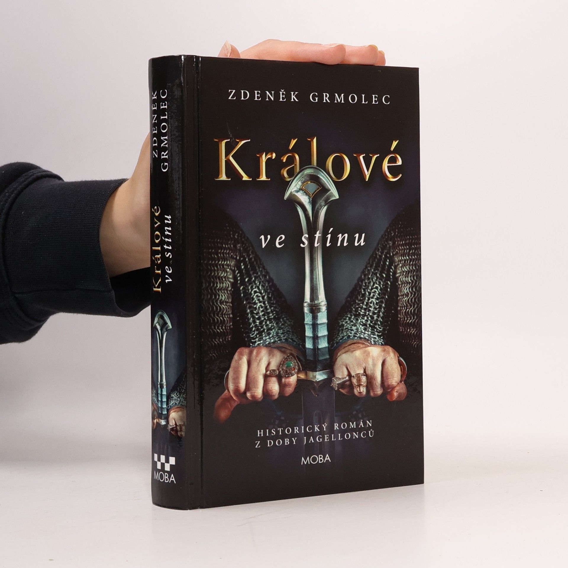 Zdeněk Grmolec Králové ve stínu