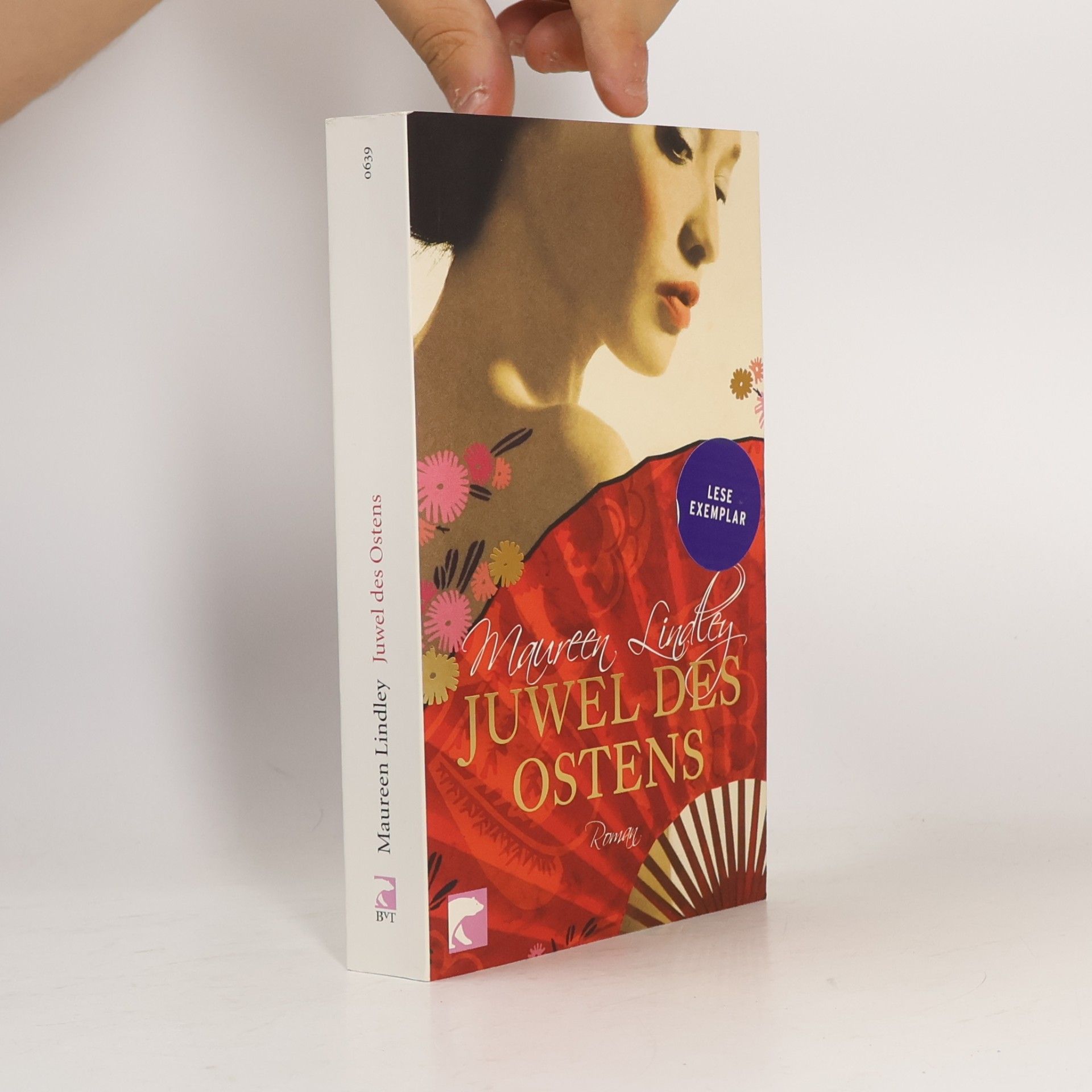 Maureen author Lindley Juwel des Ostens