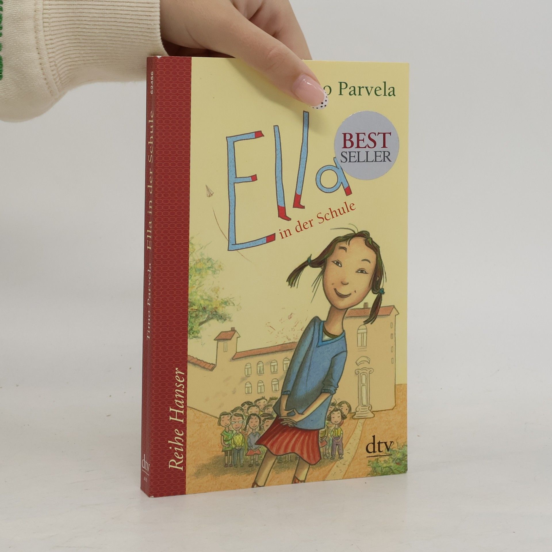 Ella in der Schule