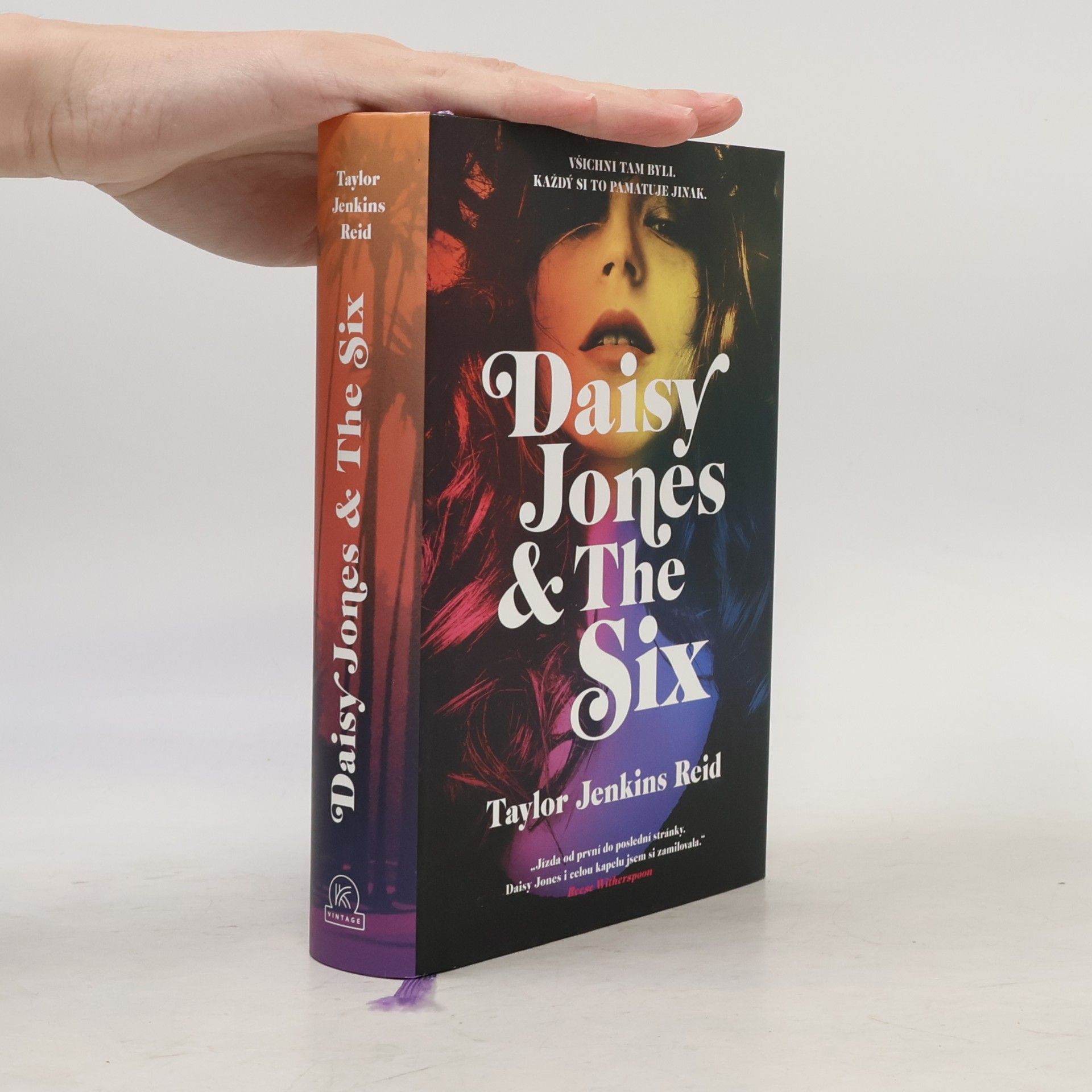 Taylor Jenkins Reid Daisy Jones & The Six