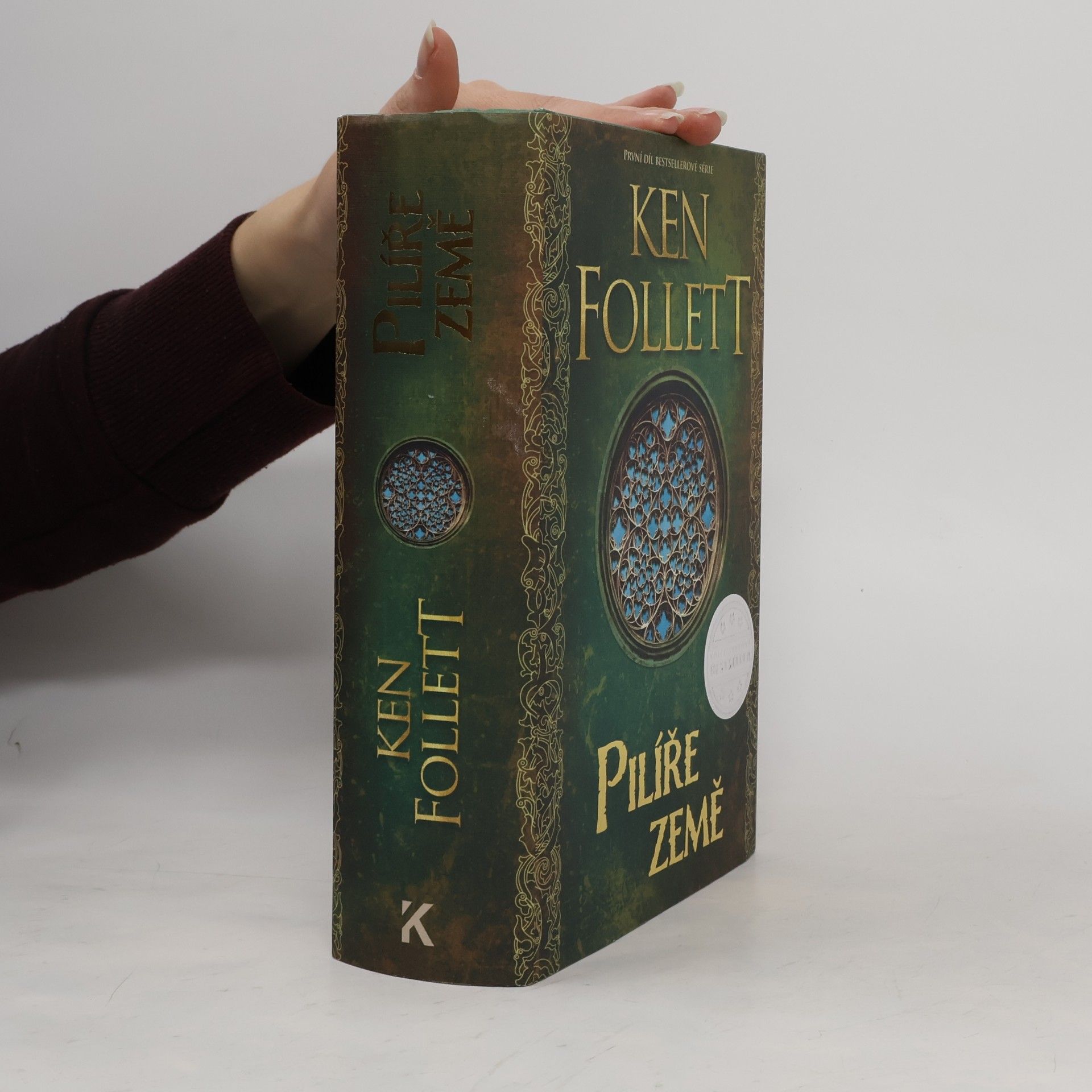 Ken Follett Pilíře země