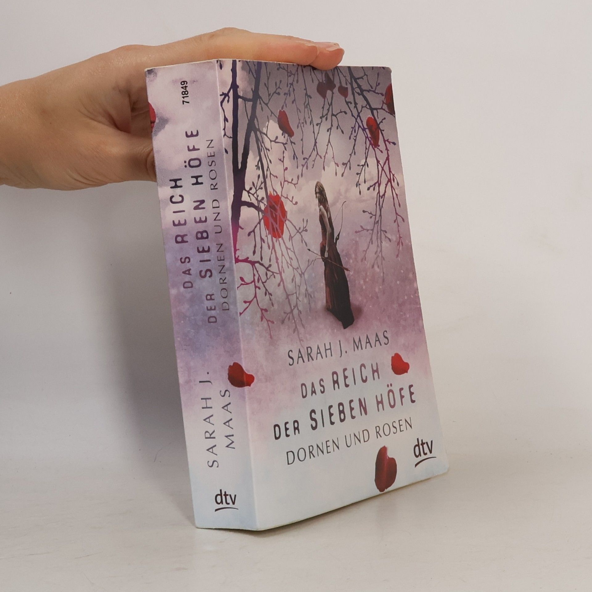 Sarah J. Maas Das Reich der sieben Höfe. Dornen und Rosen