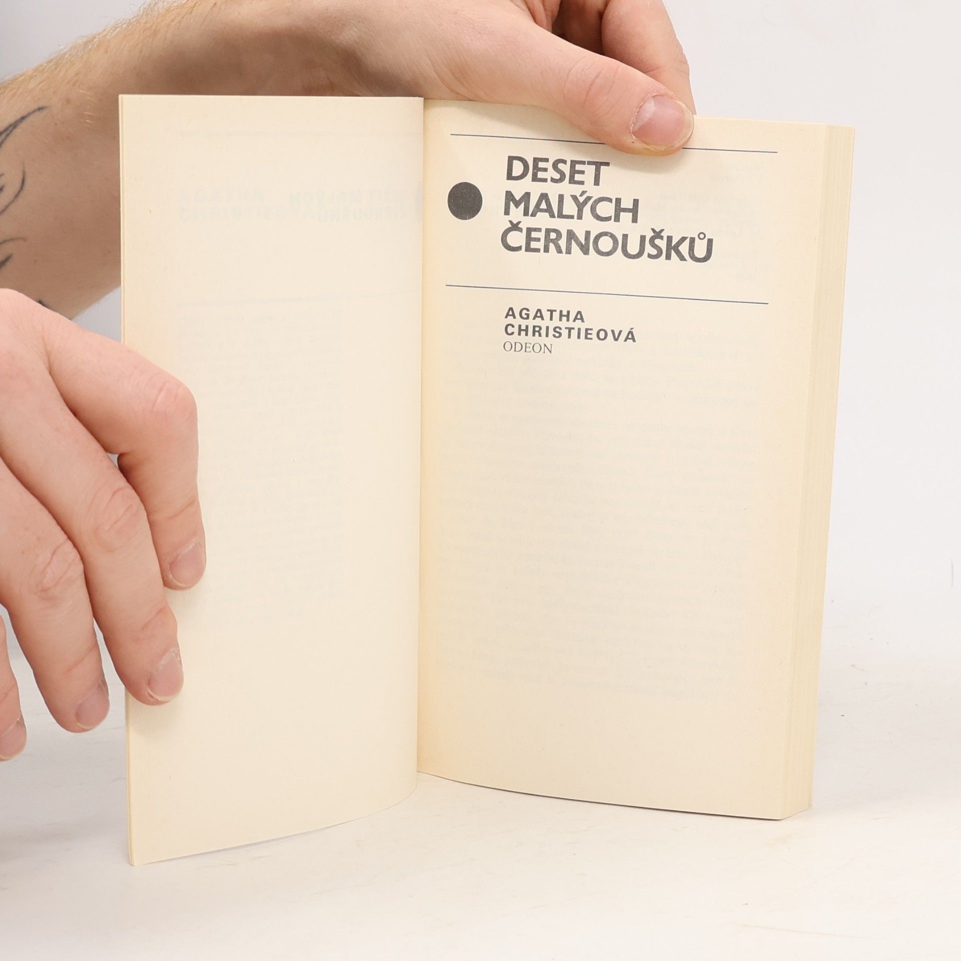 Agatha Christie Deset malých černoušků