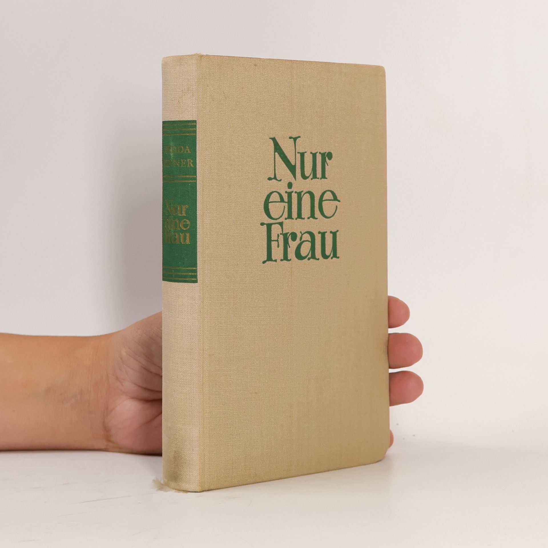 Nur eine frau