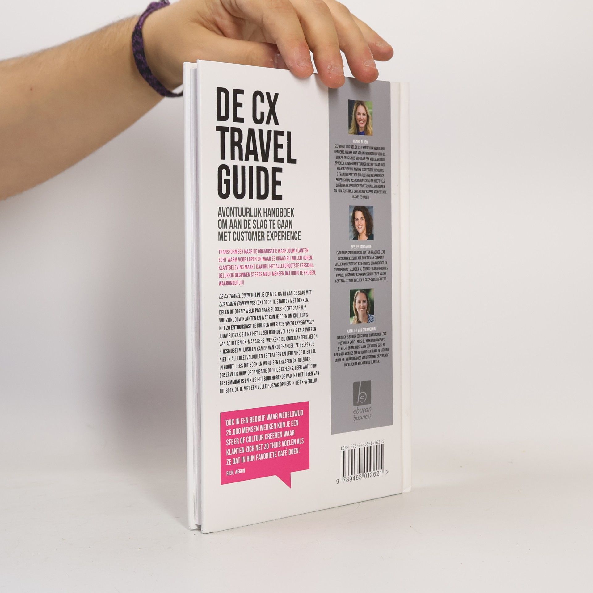 Nienke Bloem De CX travel guide