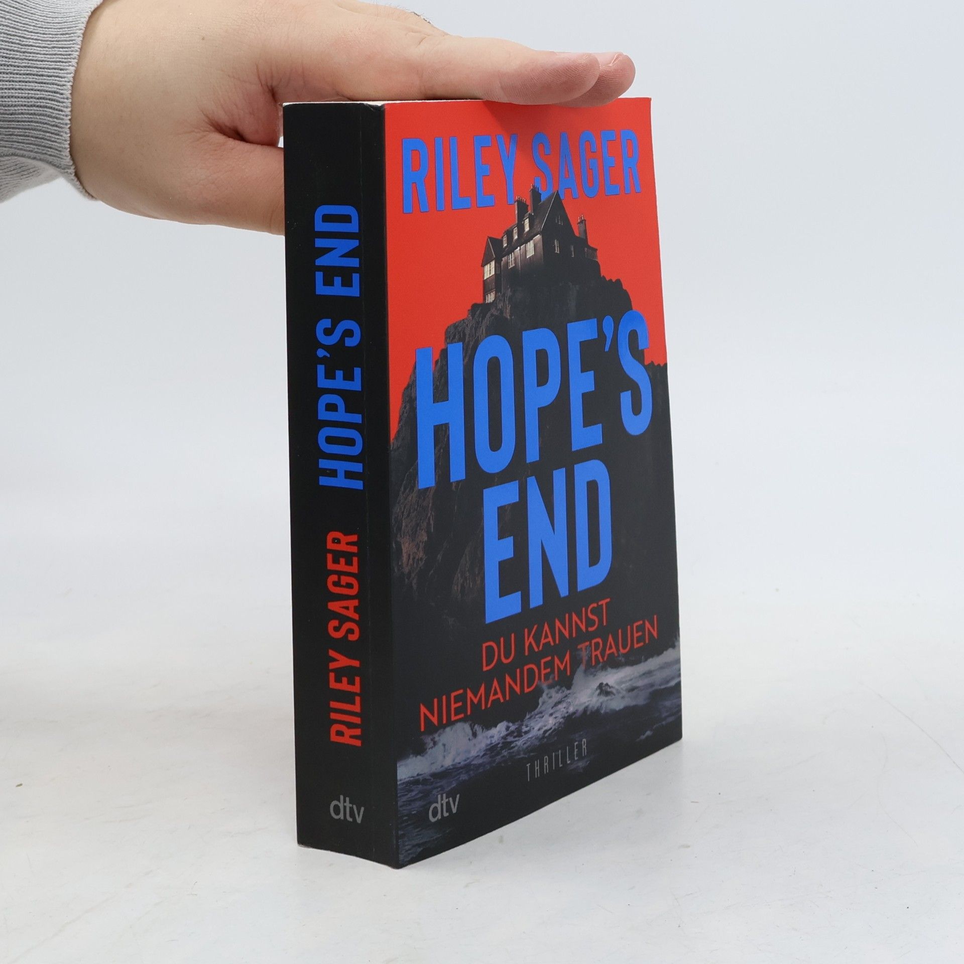 Riley Sager Hope's End