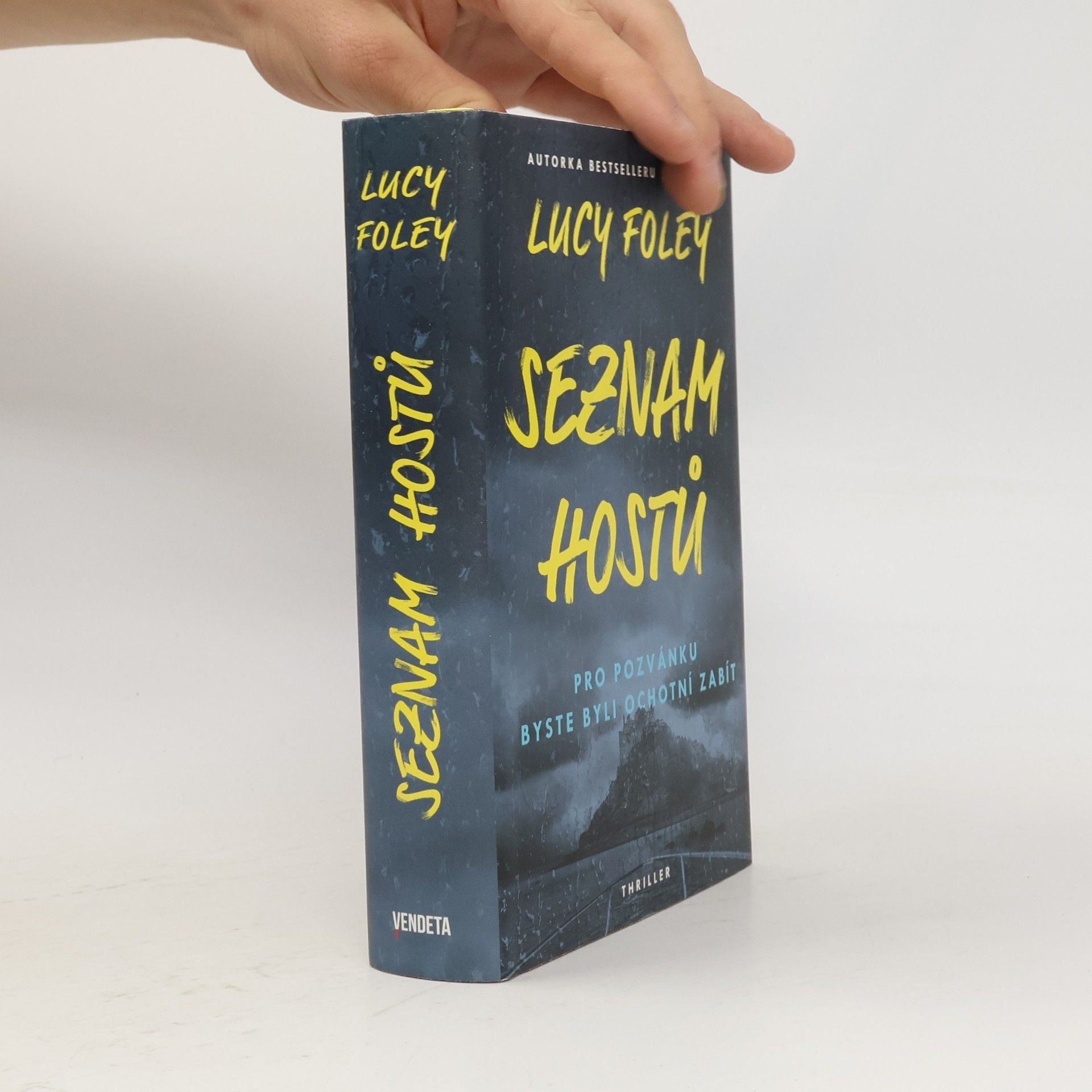 Lucy Foley Seznam hostů
