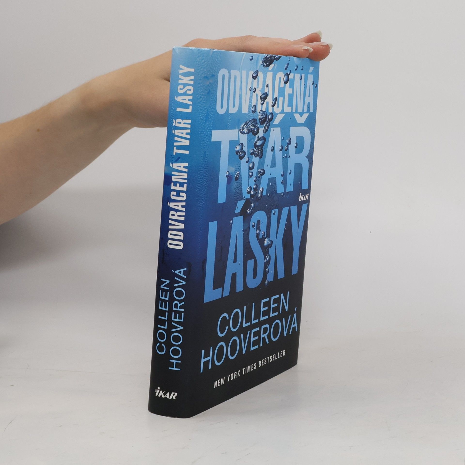 Colleen Hoover Odvrácená tvář lásky