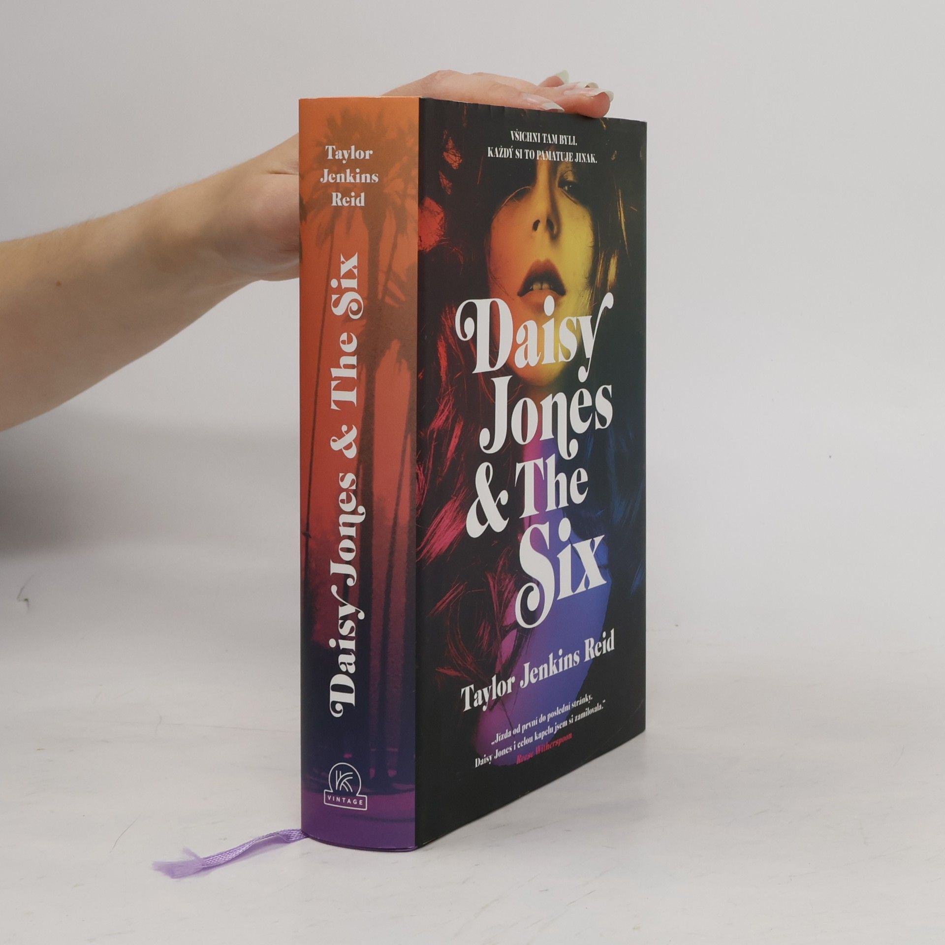 Taylor Jenkins Reid Daisy Jones & The Six
