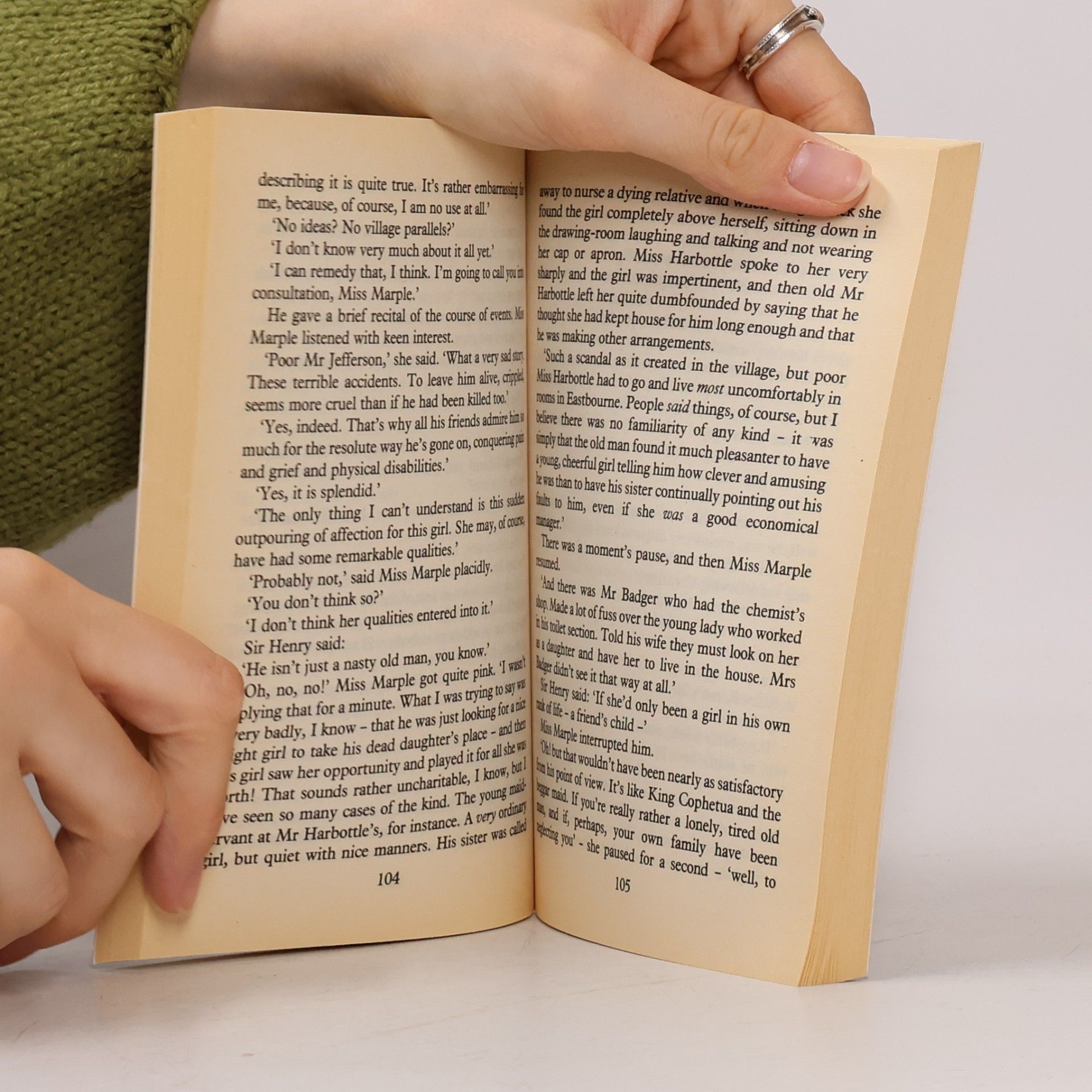 Agatha Christie The body in the library