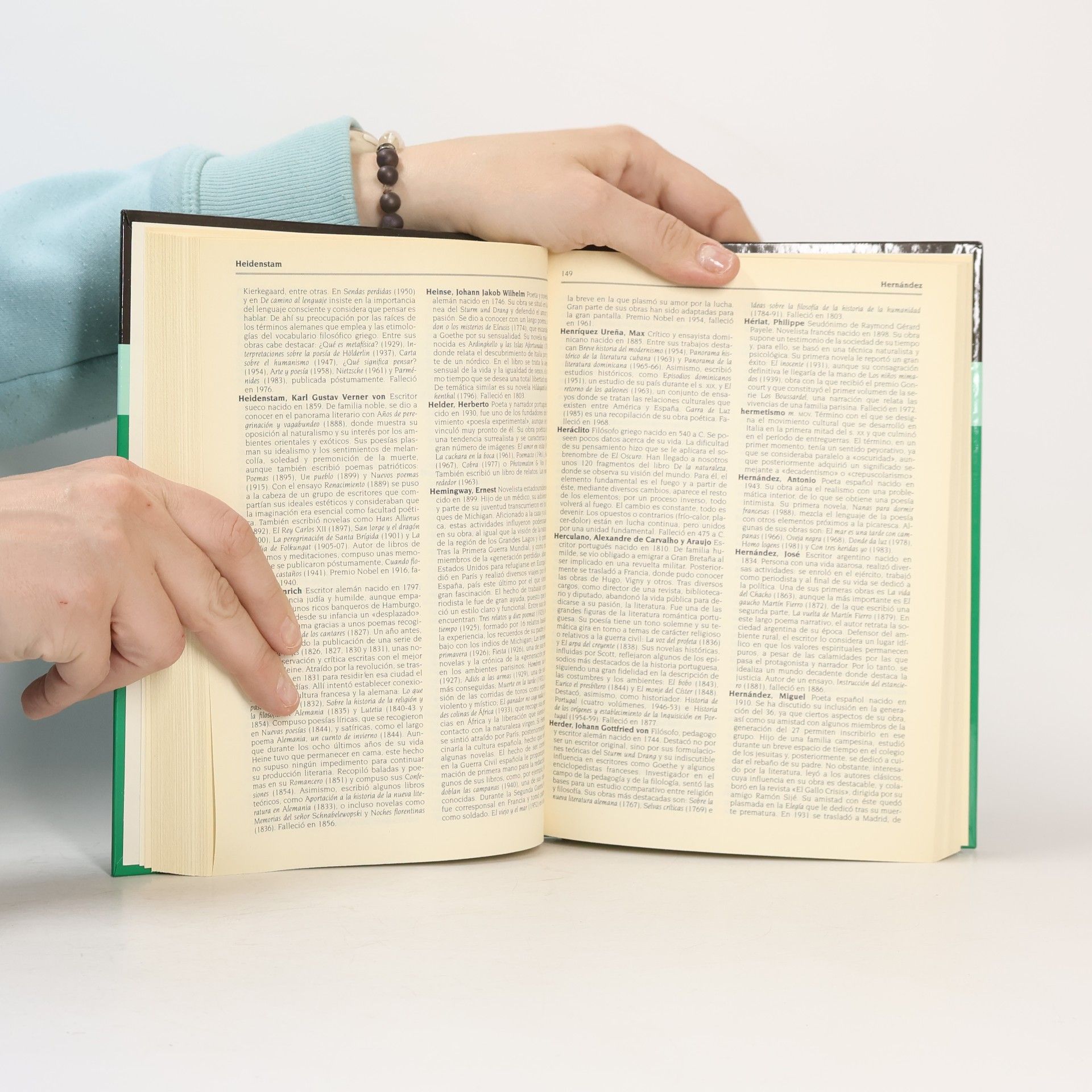 Various authors Diccionario de literatura