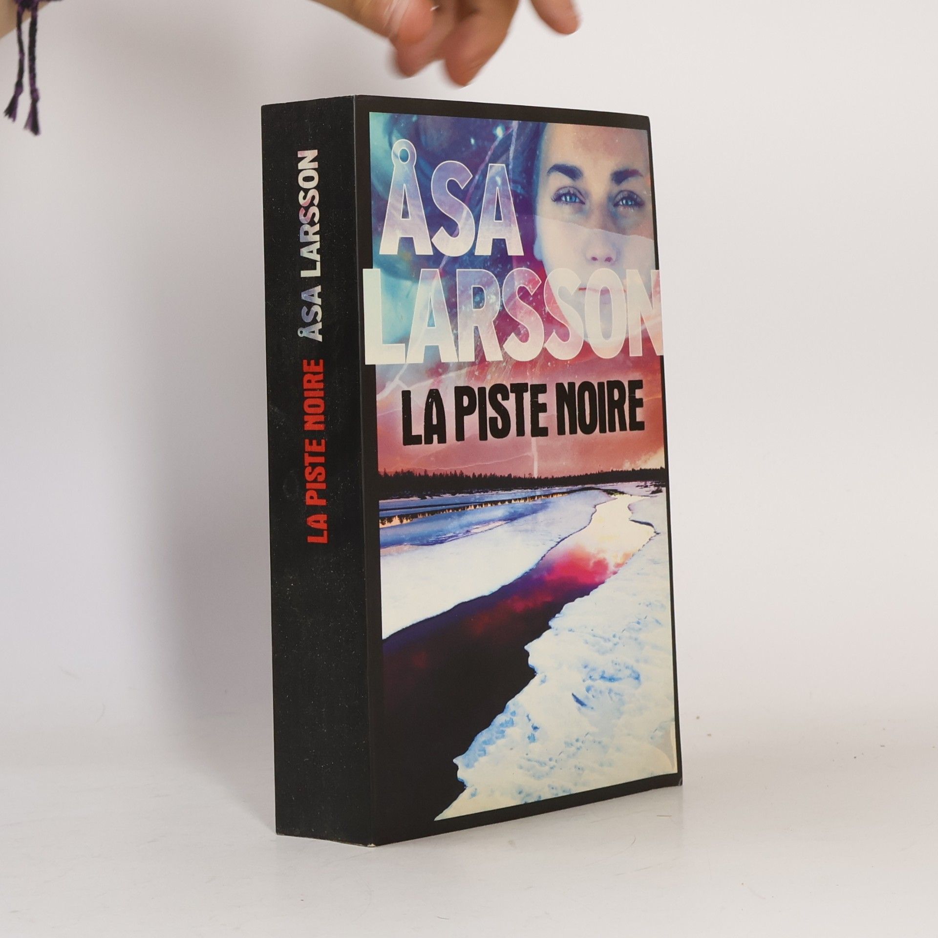 Åsa Larsson La piste noire