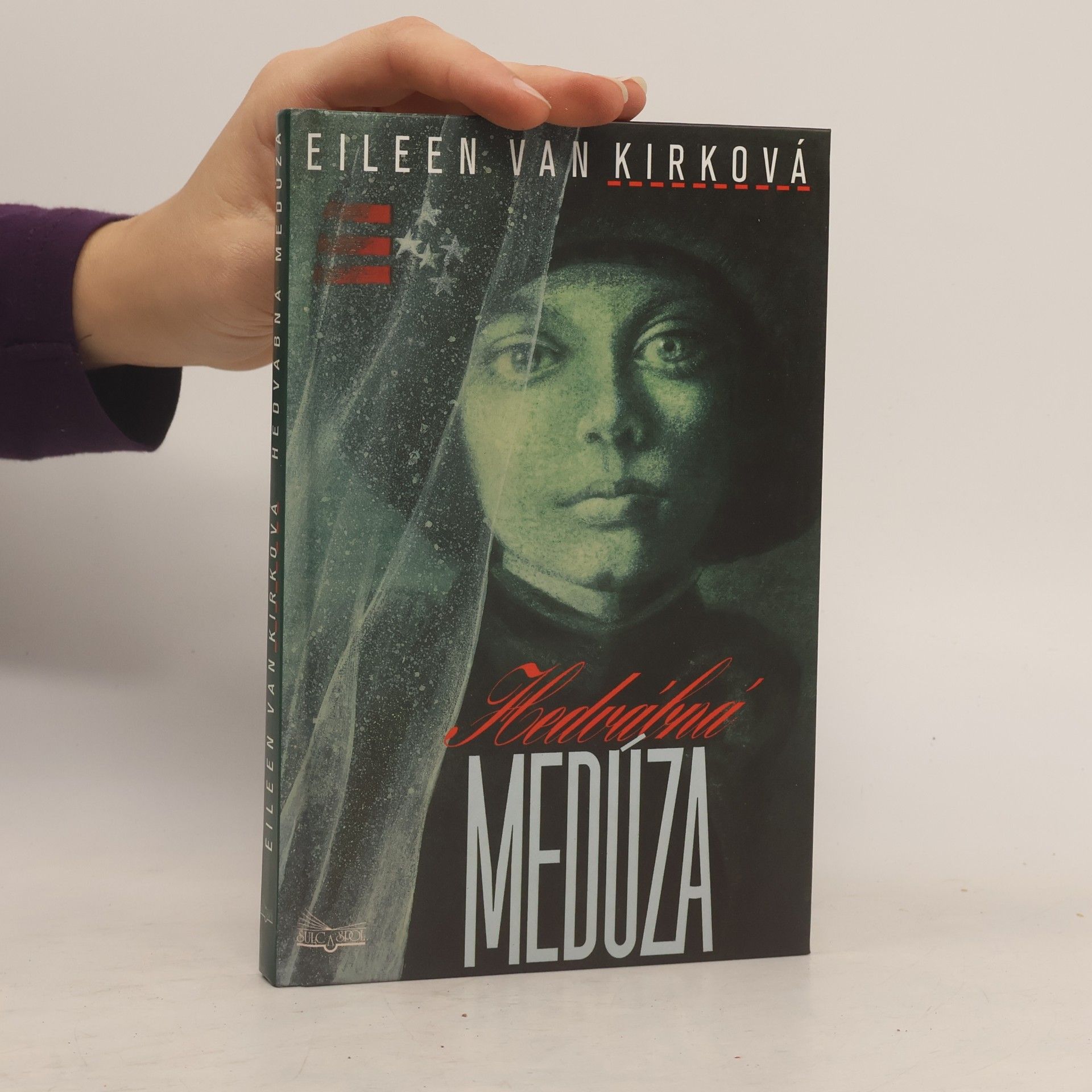 Eileen van Kirk Hedvábná medúza