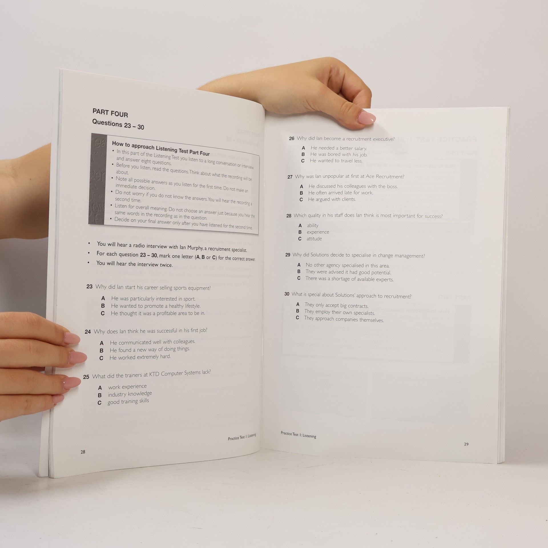 Anne Williams Pass Cambridge BEC Preliminary : Self-Study Practice Tests with Key