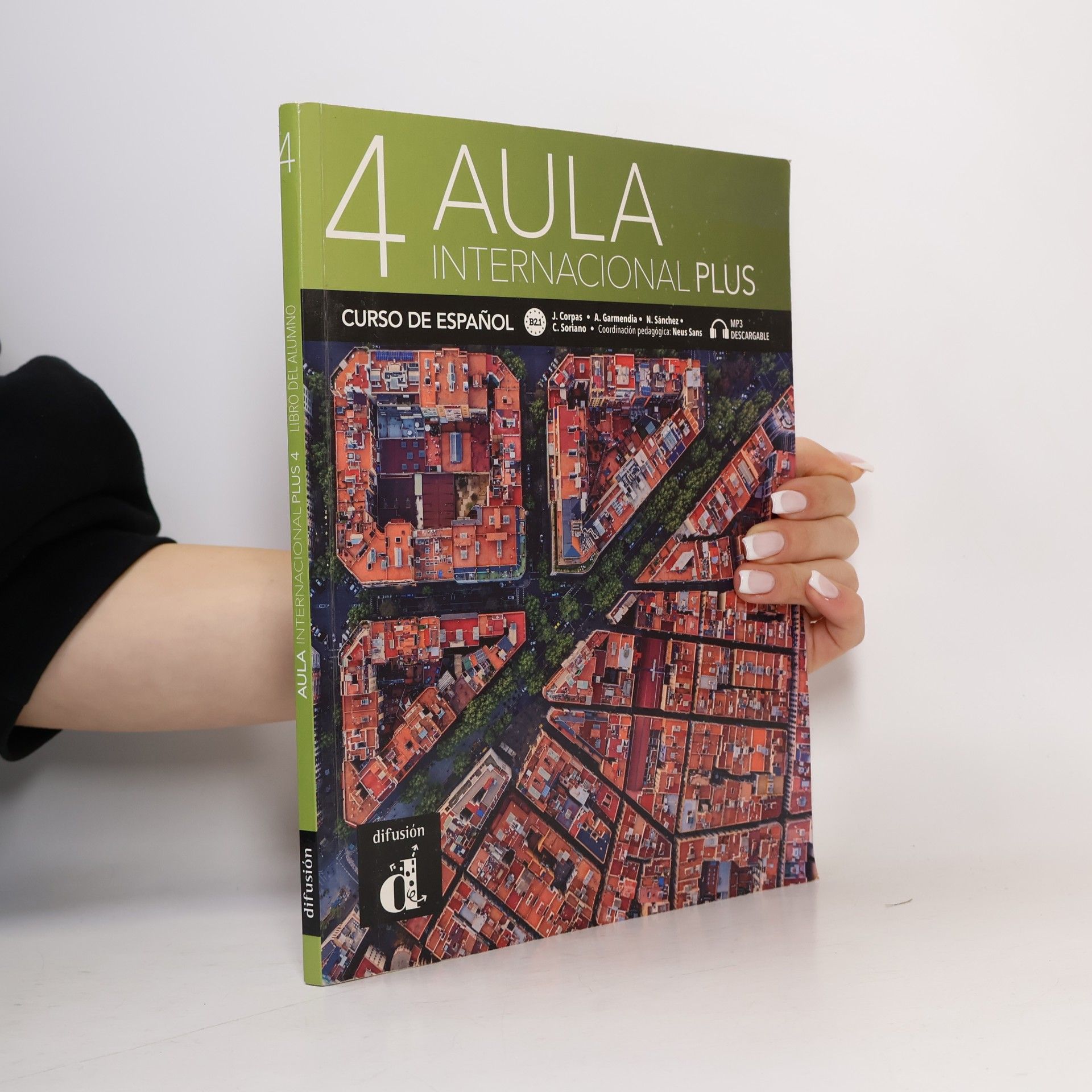 Aula Int. Plus 4 (B2.1) – Libro del alumno