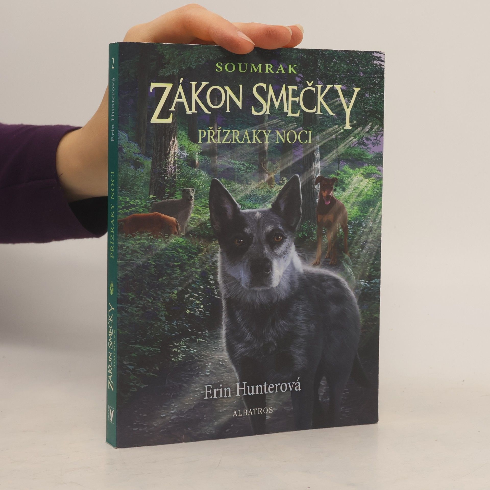 Erin Hunter Soumrak. Zákon smečky 2. Přízraky noci