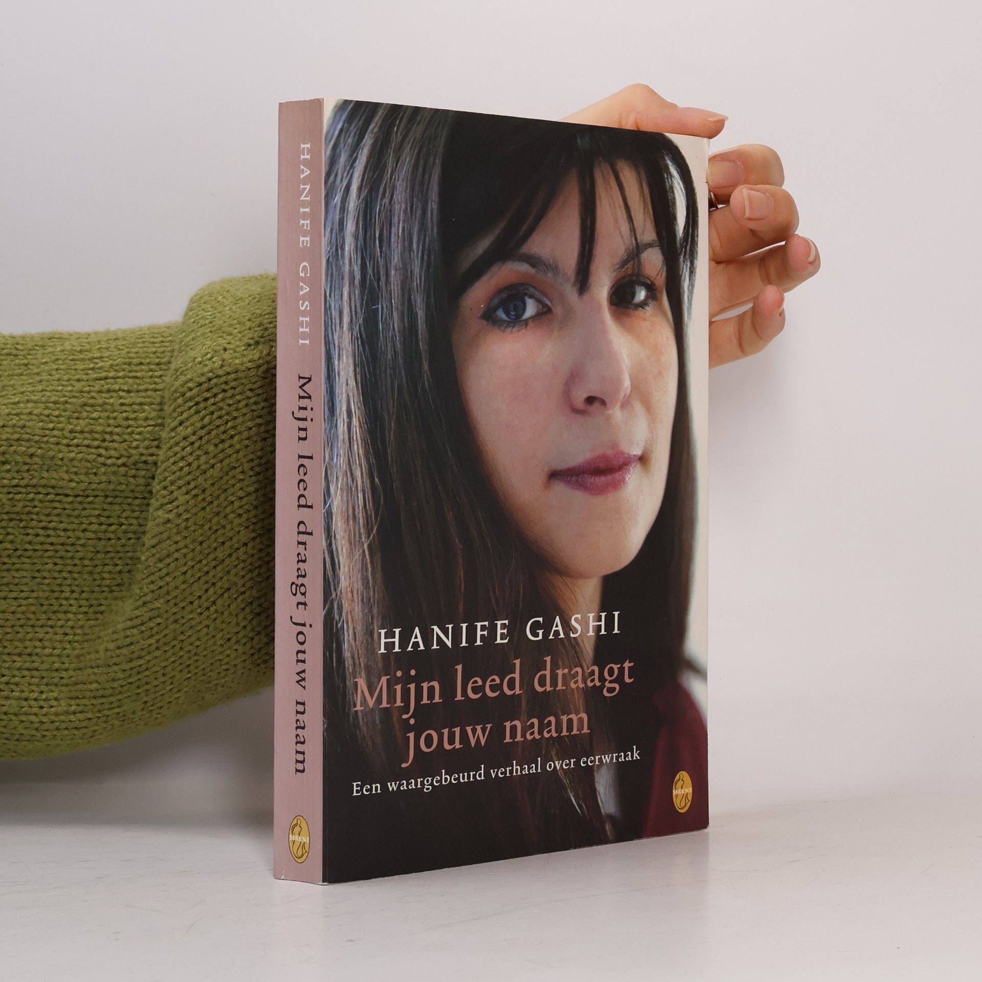 Hanife Gashi Mijn leed draagt jouw naam