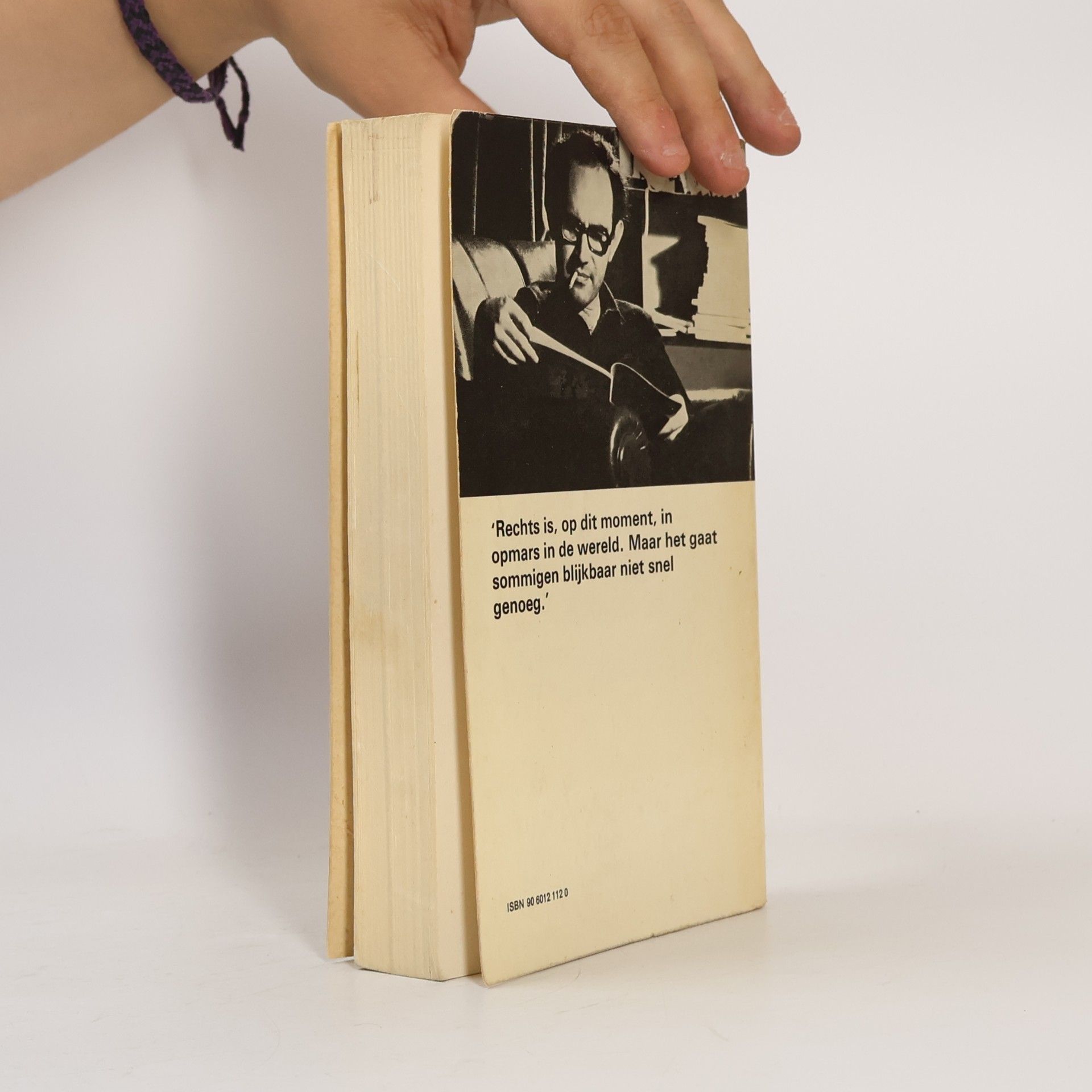 Theo Stibbe Kritiese bibliotheek: Artikelen, commentaren en reportages