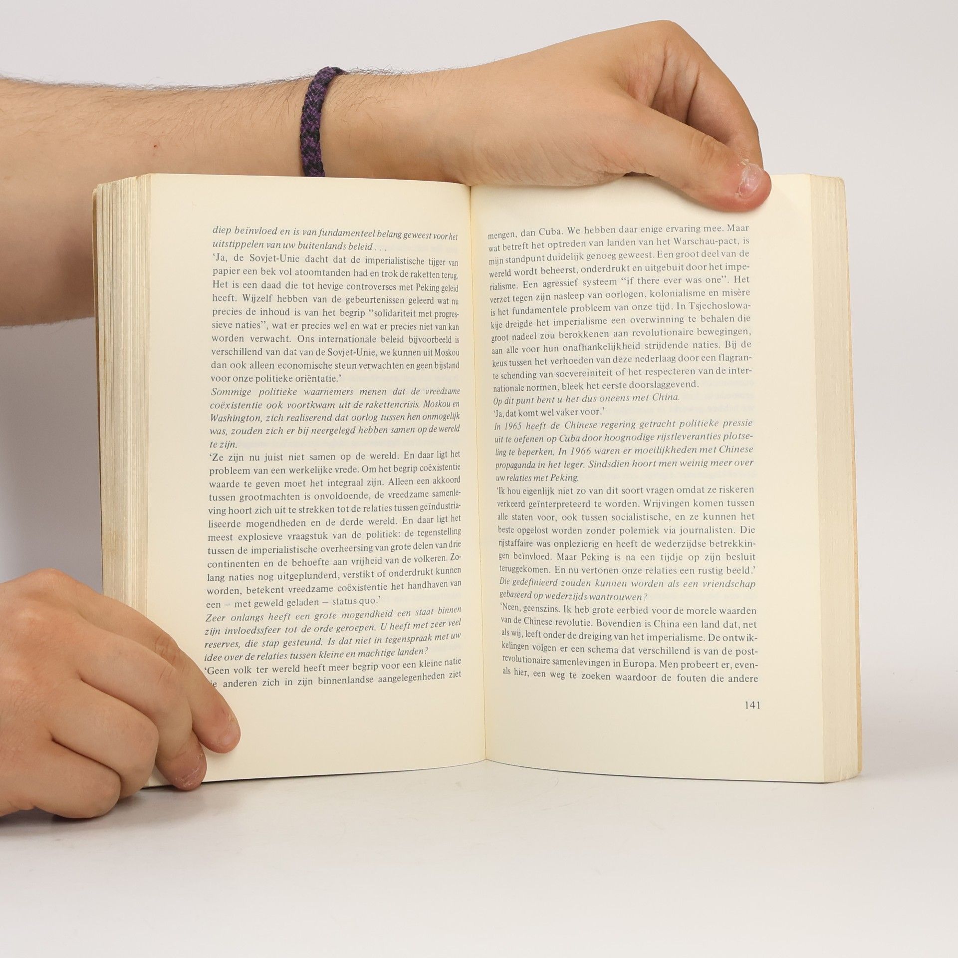 Theo Stibbe Kritiese bibliotheek: Artikelen, commentaren en reportages