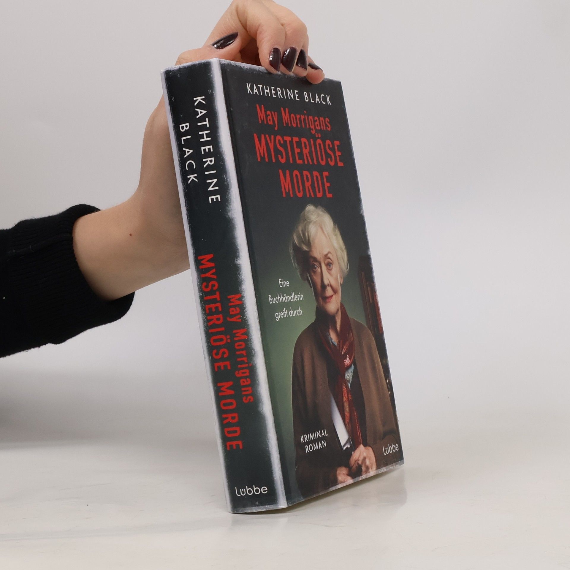 Katherine Black May Morrigans mysteriöse Morde. Eine Buchhändlerin greift durch. Kriminalroman