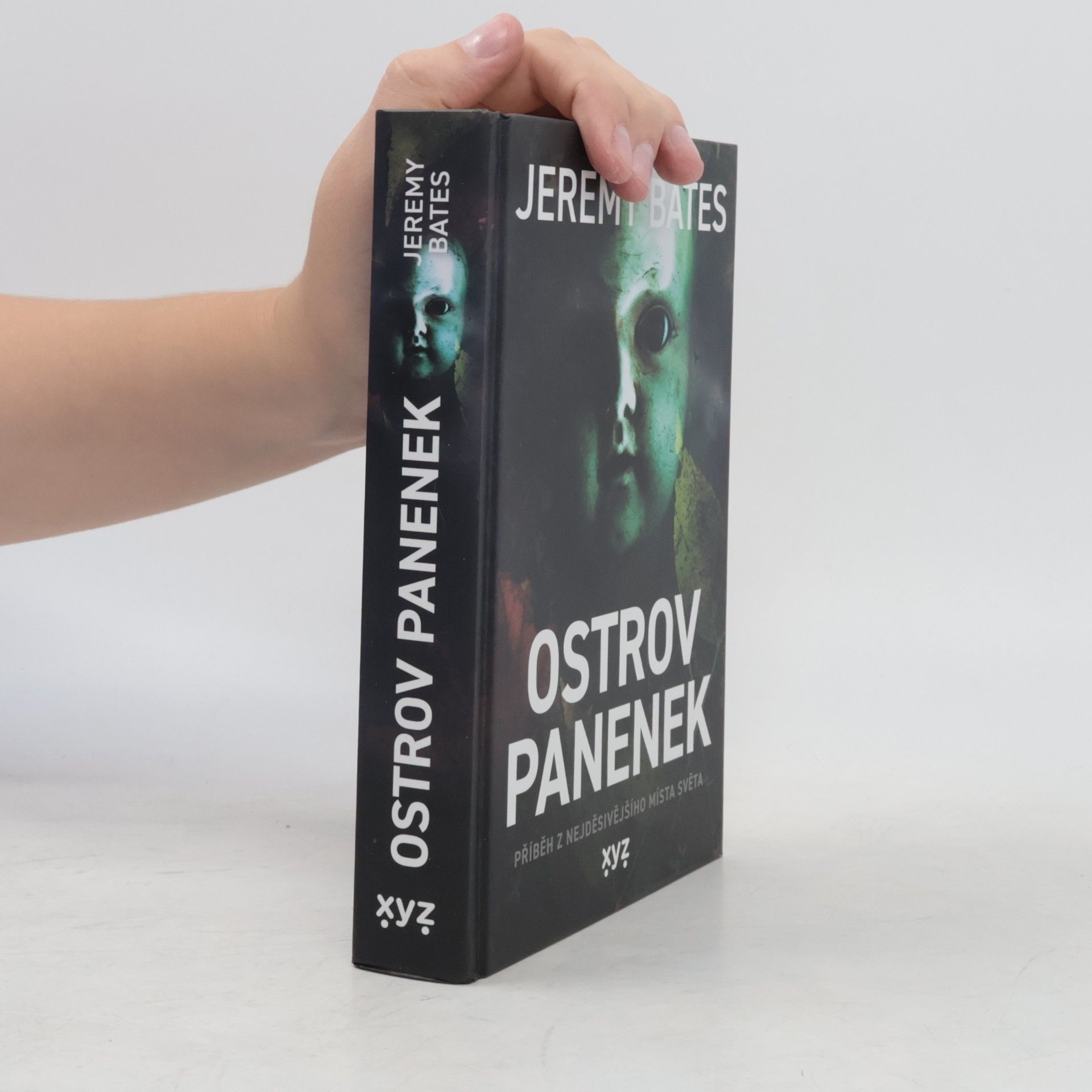 Jeremy Bates Ostrov panenek