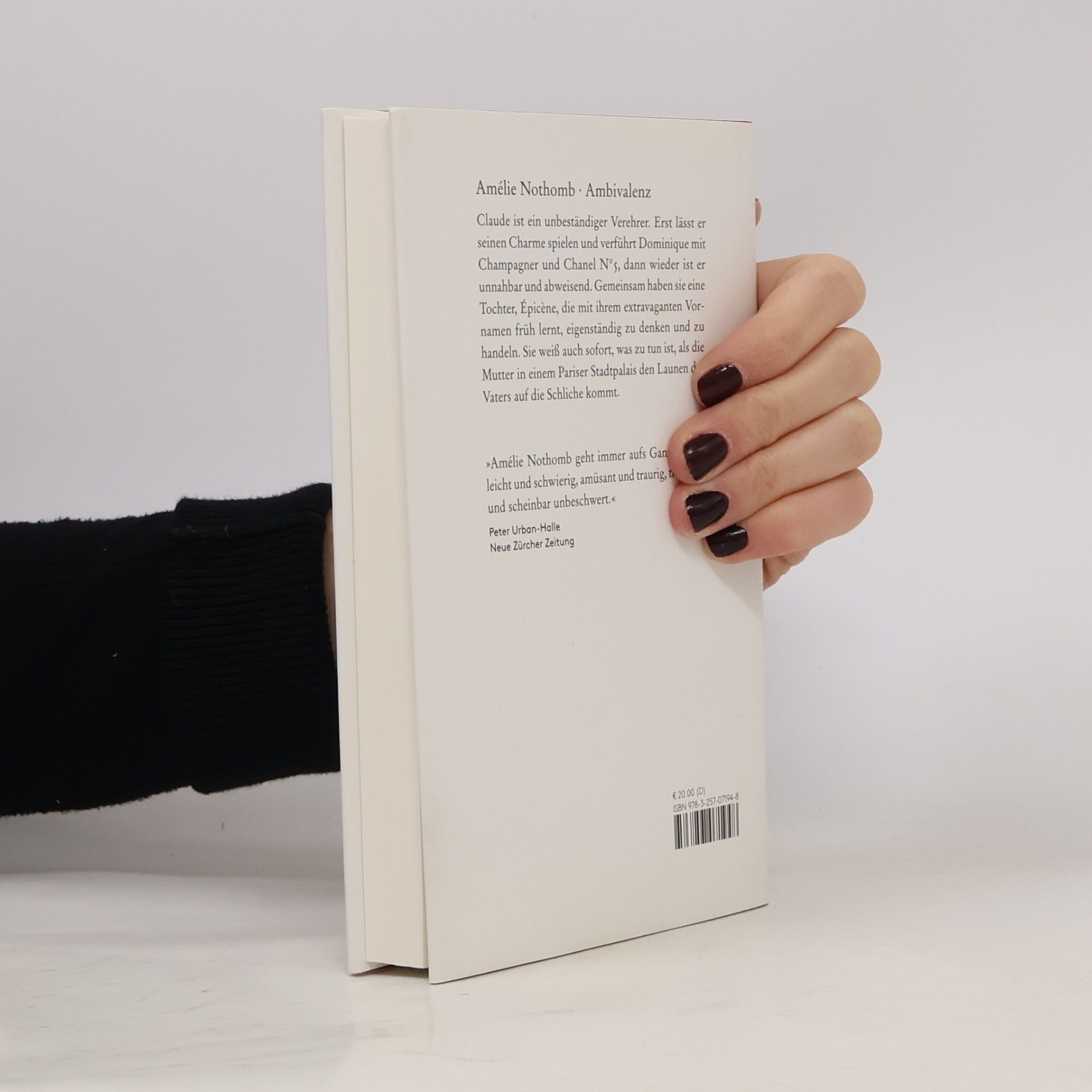 Amélie Nothomb Ambivalenz