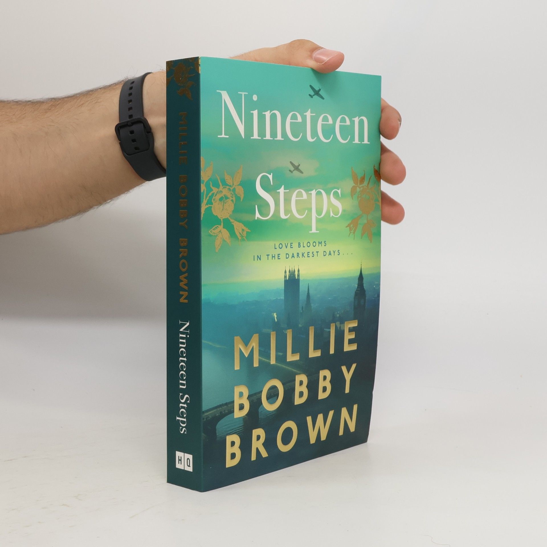 Millie Bobby Brown Nineteen Steps