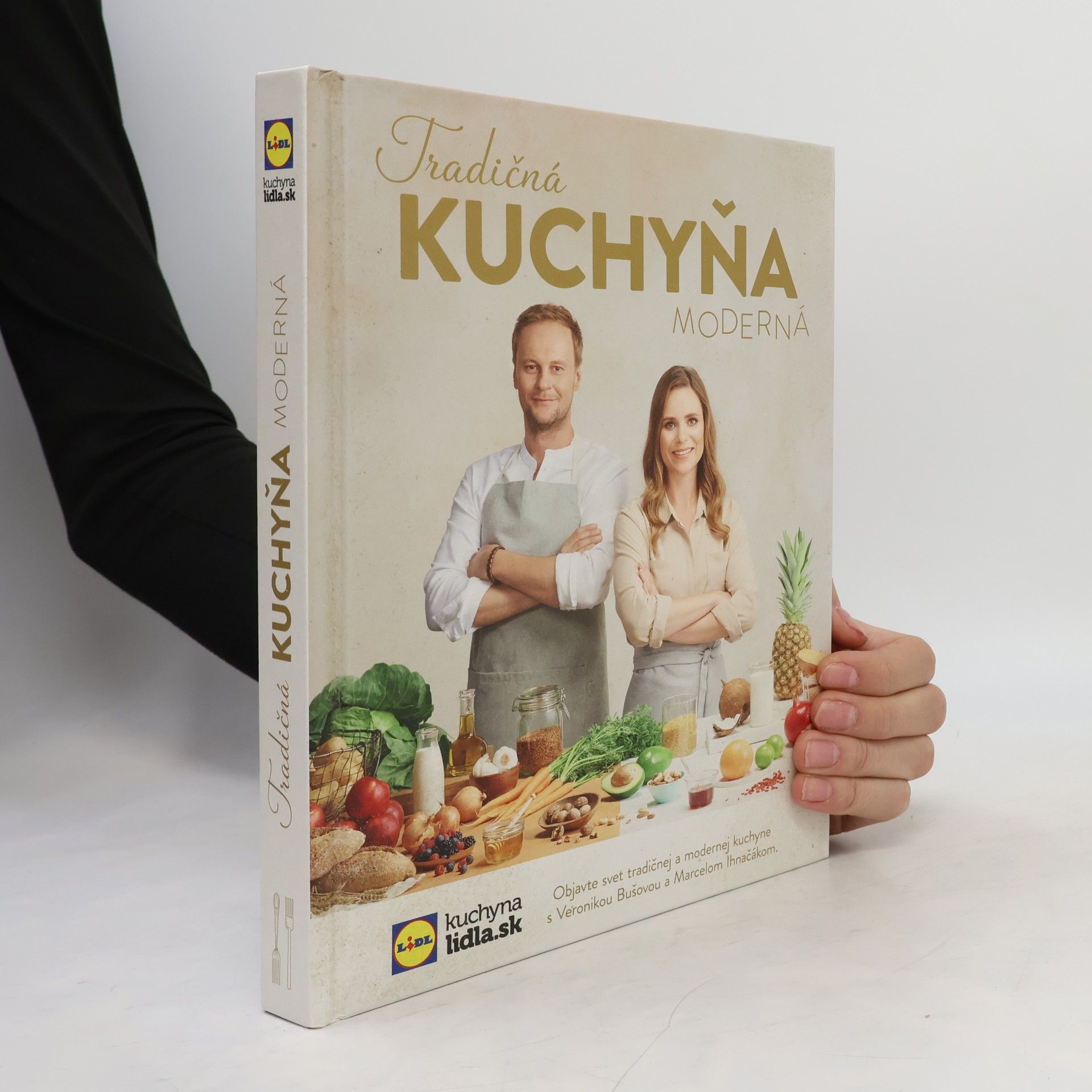 Veronika Bušová Tradičná kuchyňa moderná