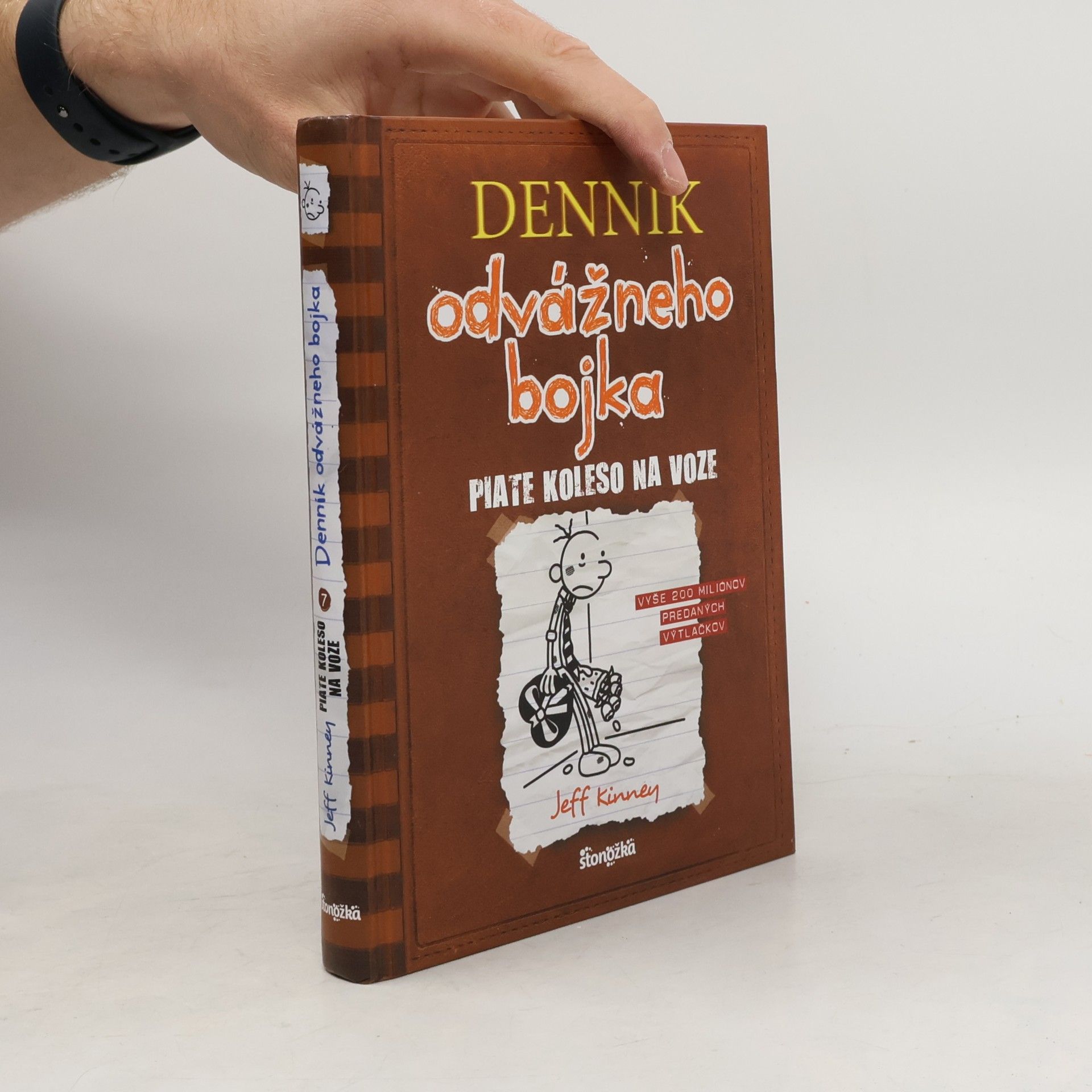 Jeff Kinney Denník odvážneho bojka 7. Piate koleso na voze