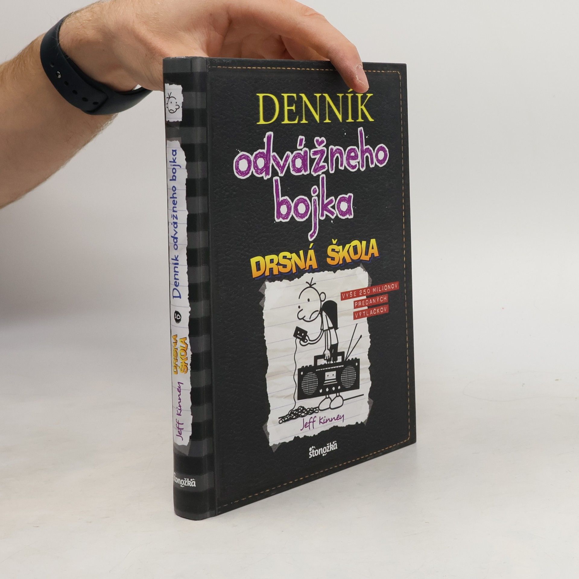 Jeff Kinney Denník odvažneho bojka 10. Drsná škola