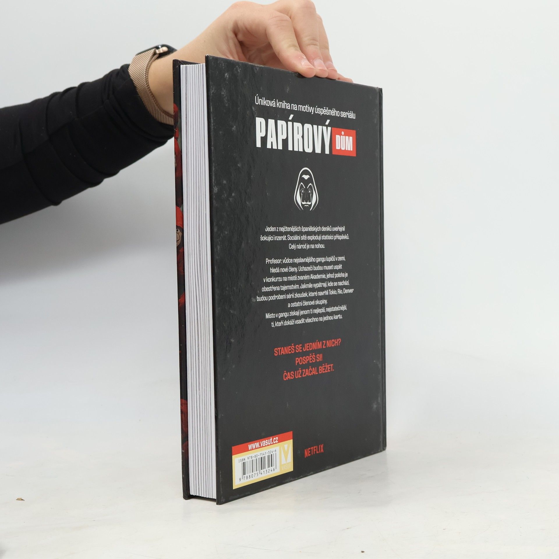 Ivan Tapia Papírový dům: úniková kniha - Akademie